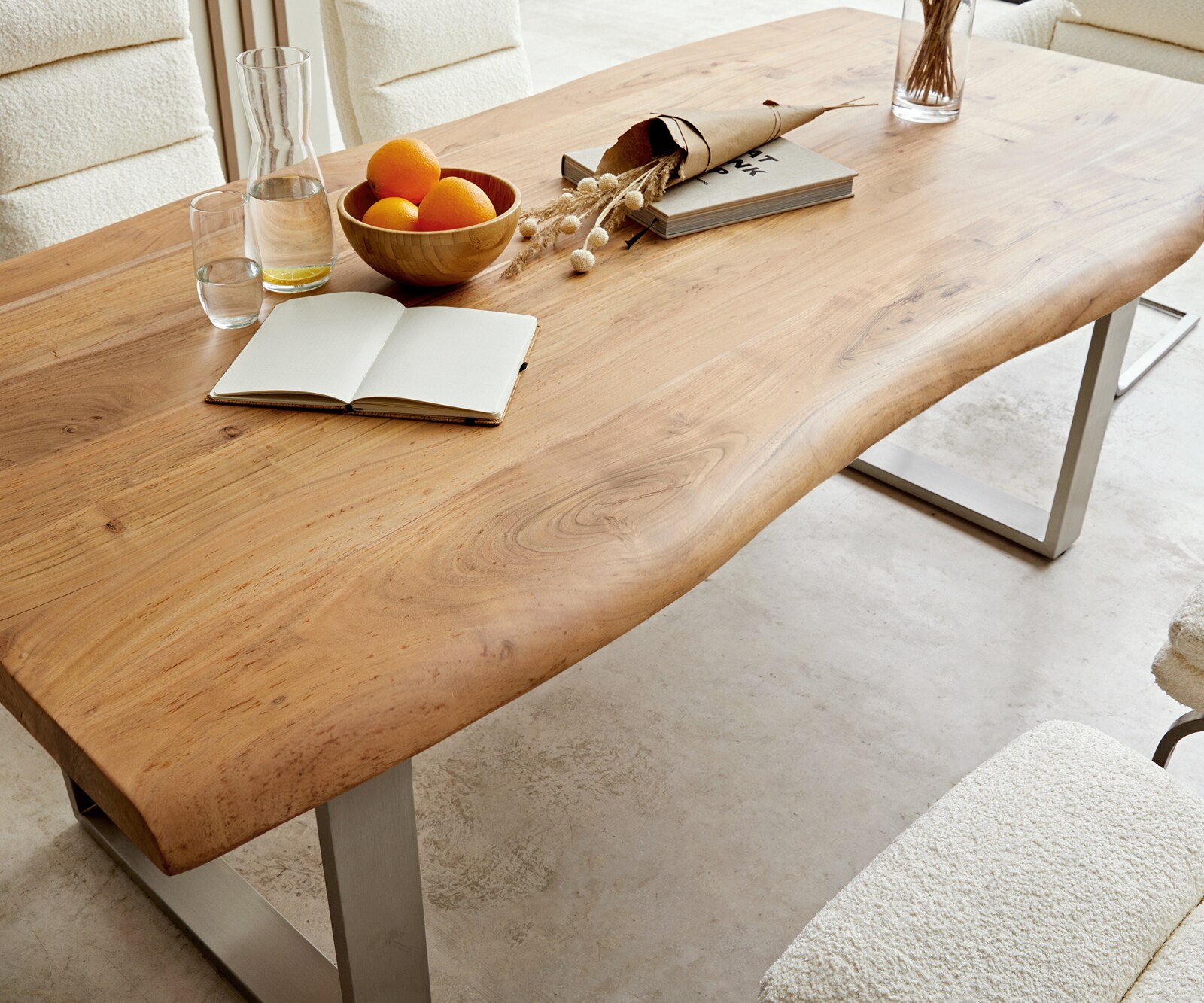 Eettafel Edge 200x100 XL acacia natuur roestvrijstaal smal Live-Edge 6