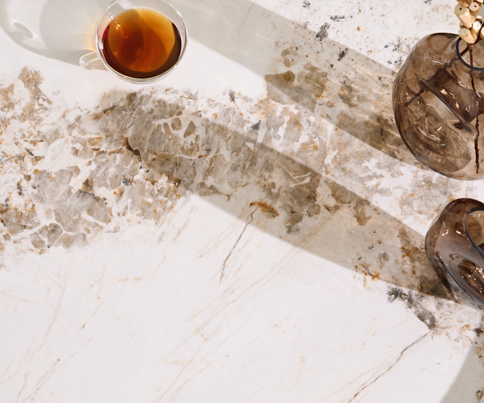 Salontafel Skafi 100x40 cm keramiek minas melange metallic goud 5