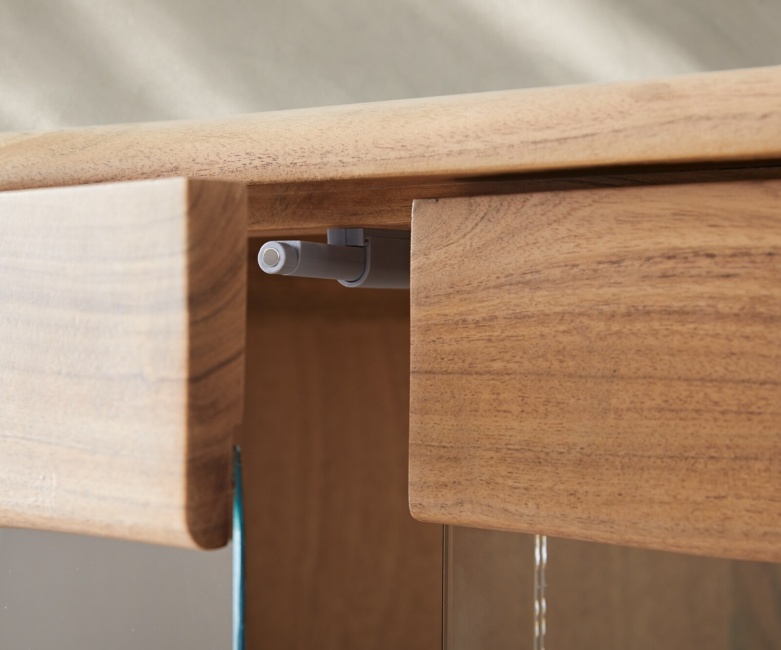 Vitrinekast Live-Edge 120x190 cm acacia natuur 2 deuren 4 laden massief 5