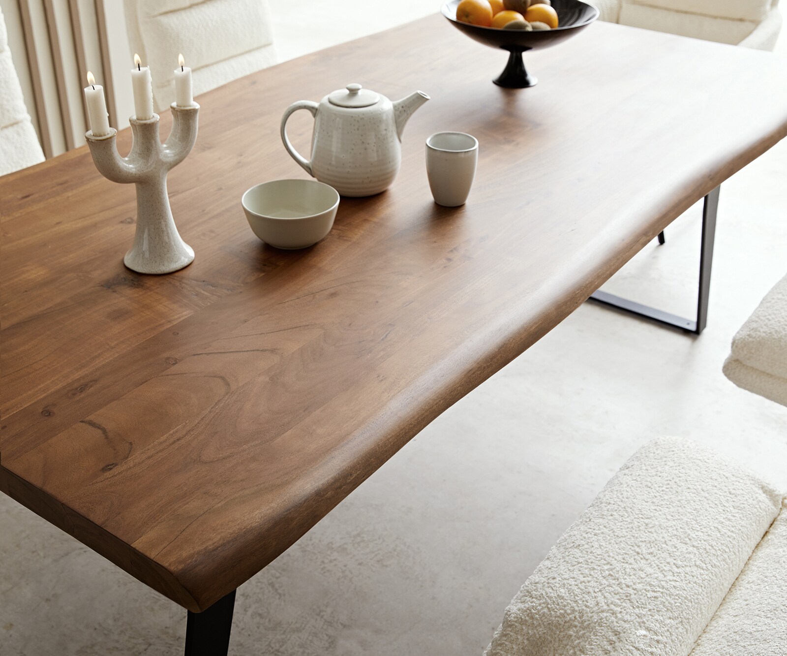Eettafel Edge 200x100 acacia bruin metaal schuin Live-Edge 6
