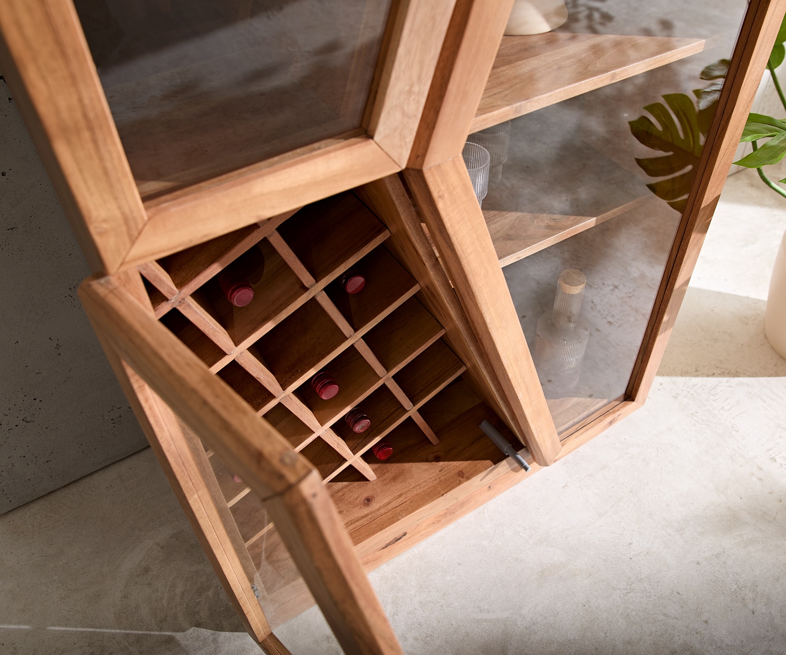 Vitrinekast Taza 75x210 cm natuur acacia 4 deuren barkast 6 Vitrinekast Taza 75x210 cm natuur acacia 4 deuren barkast 6