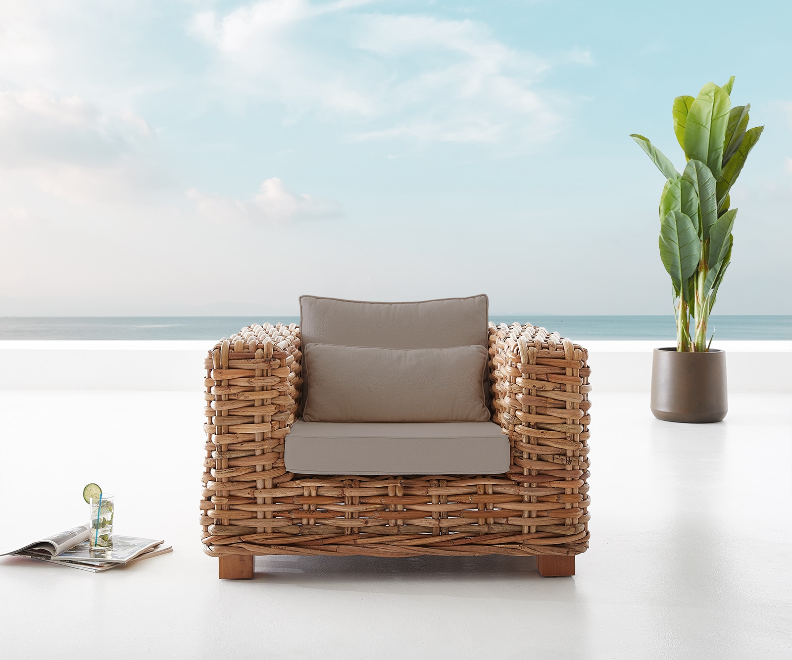 Loungestoel Nizza rotan natuur met bruine kussens 1 Loungestoel Nizza rotan natuur met bruine kussens 1