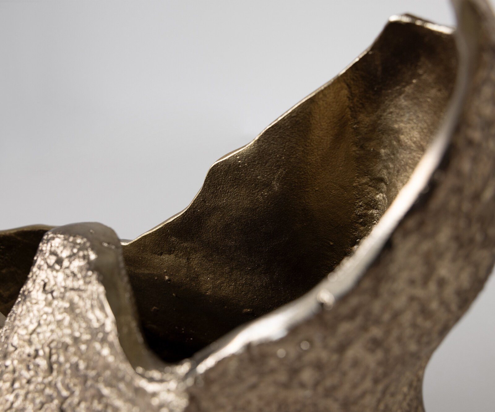 Vaas Grotta B31 x D20 x H34 cm Aluminium Champagner Handgemaakt 5