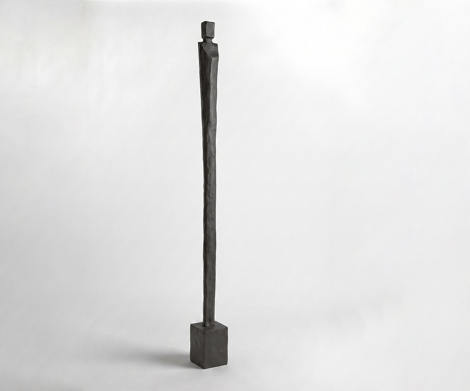 Beeldje Statera B17 x D16 x H190 cm Aluminium Basalt Handgemaakt
