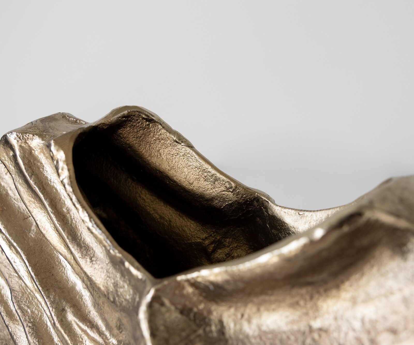 Vaas Nerina B47 x D18 x H42 cm Aluminium Champagner Handgemaakt 4