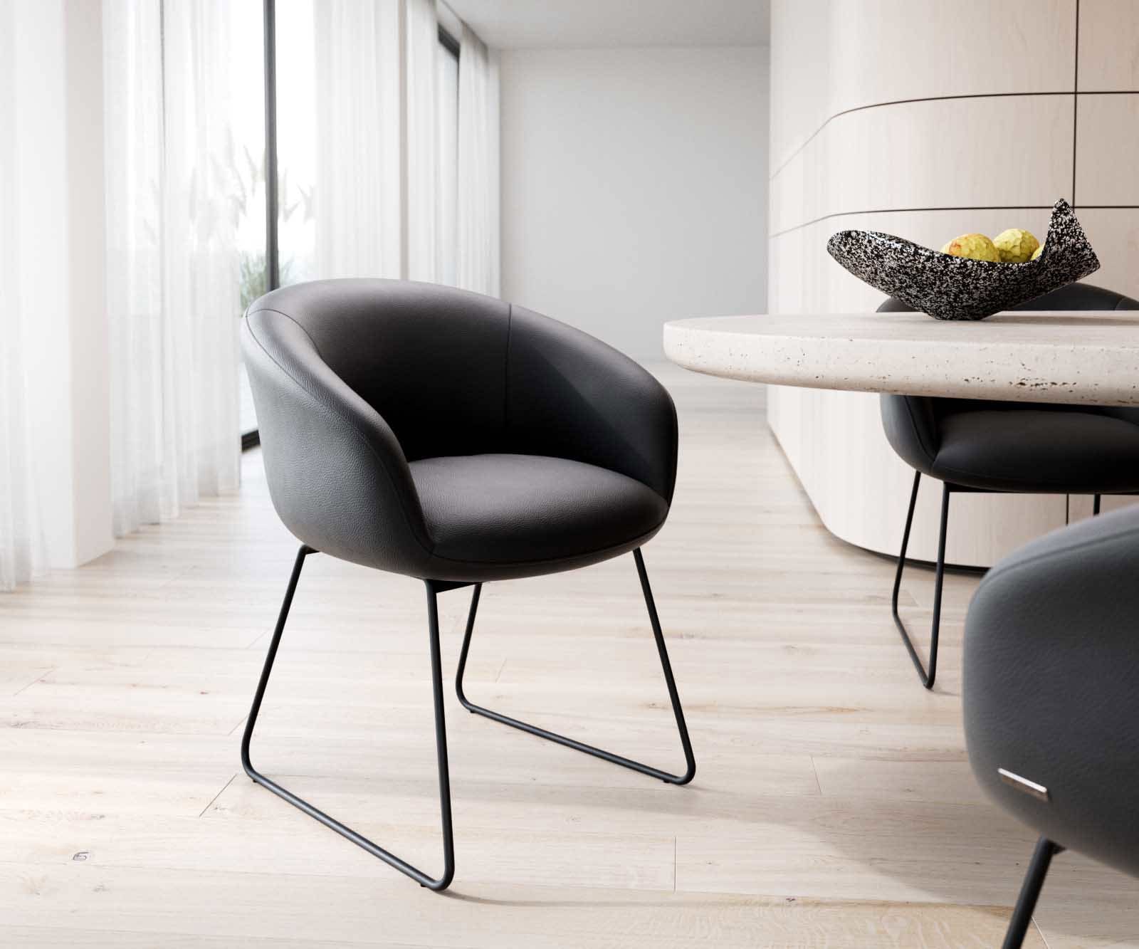 Eetkamerstoel Vinka-Flex met armleuning echt leer zwart slipframe zwart pocketveer kern Eetkamerstoel Vinka-Flex met armleuning echt leer zwart slipframe zwart pocketveer kern