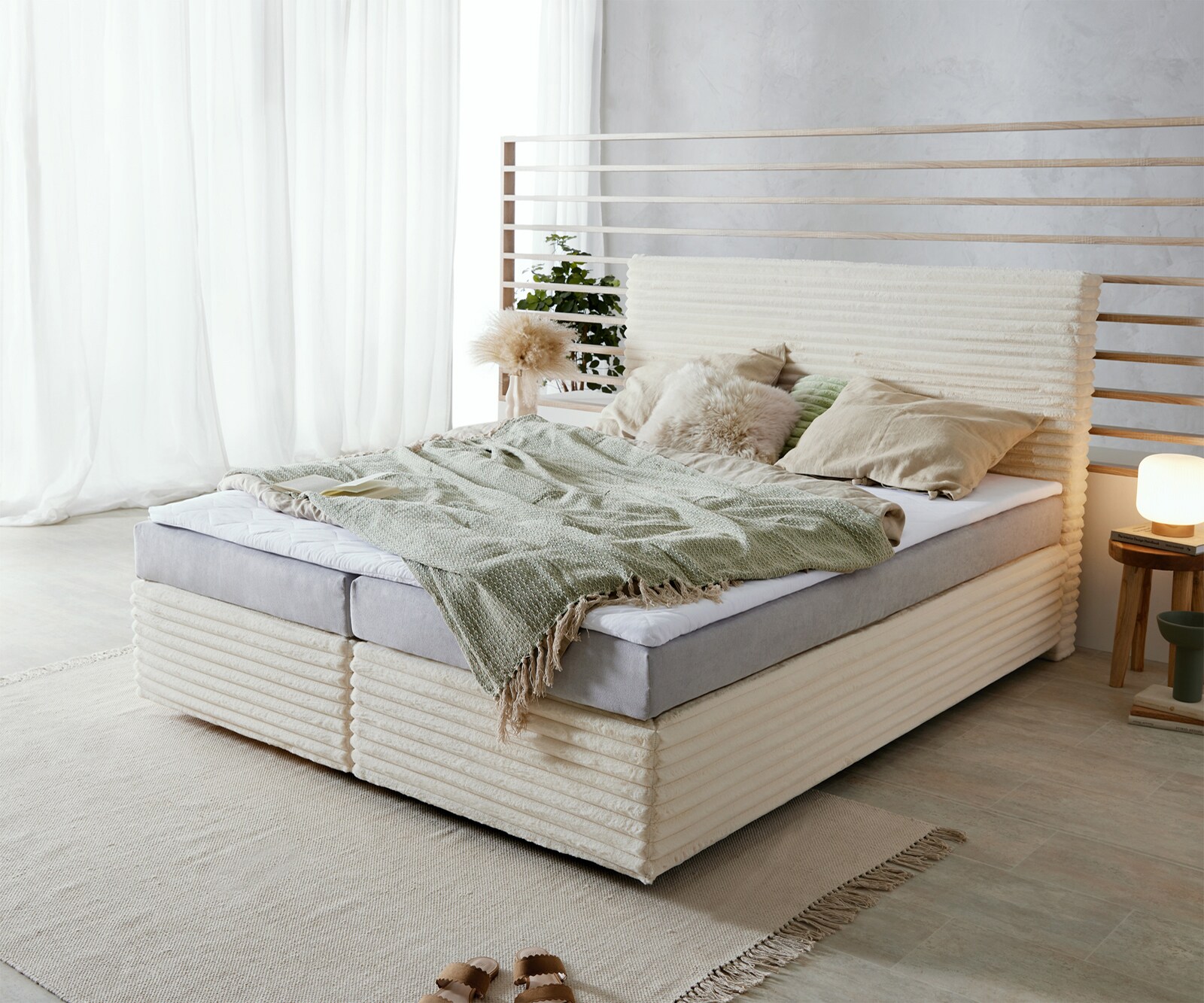 Boxspringbed Dream-Well pluche corduroy beige 160x200 cm Bonell matras PU topper Boxspringbed Dream-Well pluche corduroy beige 160x200 cm Bonell matras PU topper