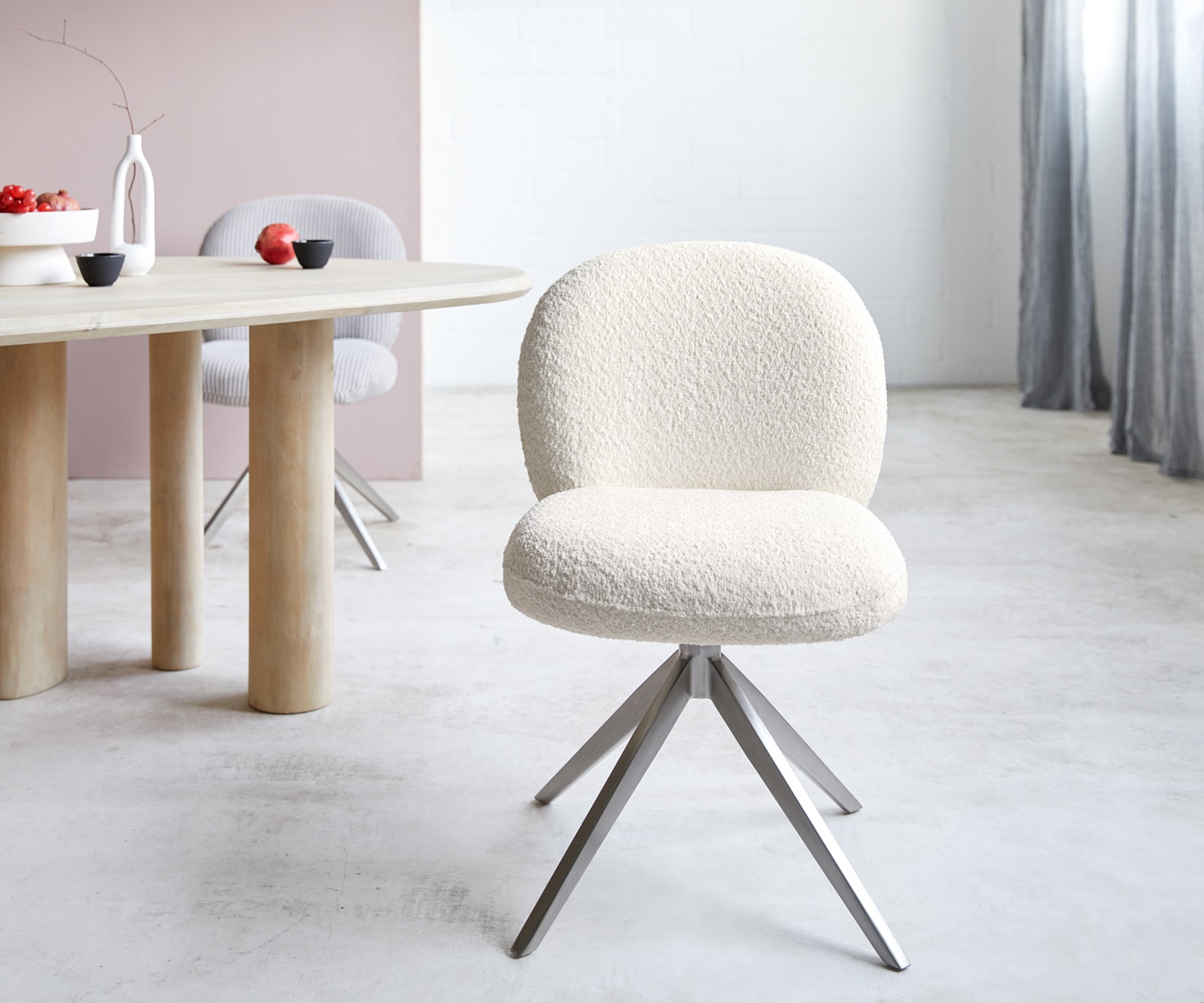 Draaistoel Nube-Flex bouclé wit kruisframe breed roestvrij staal 360° draaibaar pocketveer kern 1 Draaistoel Nube-Flex bouclé wit kruisframe breed roestvrij staal 360° draaibaar pocketveer kern 1