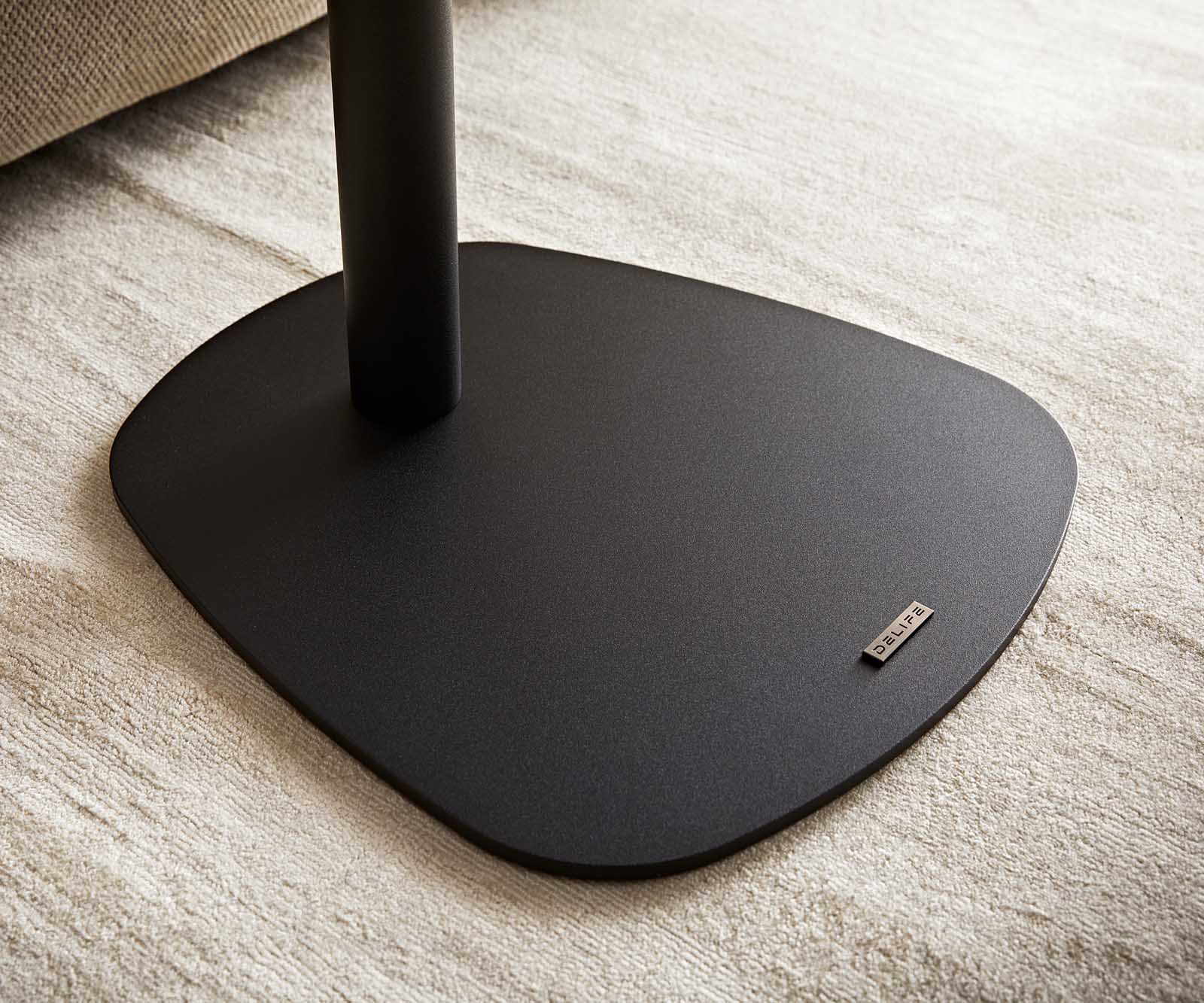 Bijzettafel Elenya 60x60 cm keramiek Aspetto Concreto betonkleurig onderstel metaal zwart 6 Bijzettafel Elenya 60x60 cm keramiek Aspetto Concreto betonkleurig onderstel metaal zwart 6