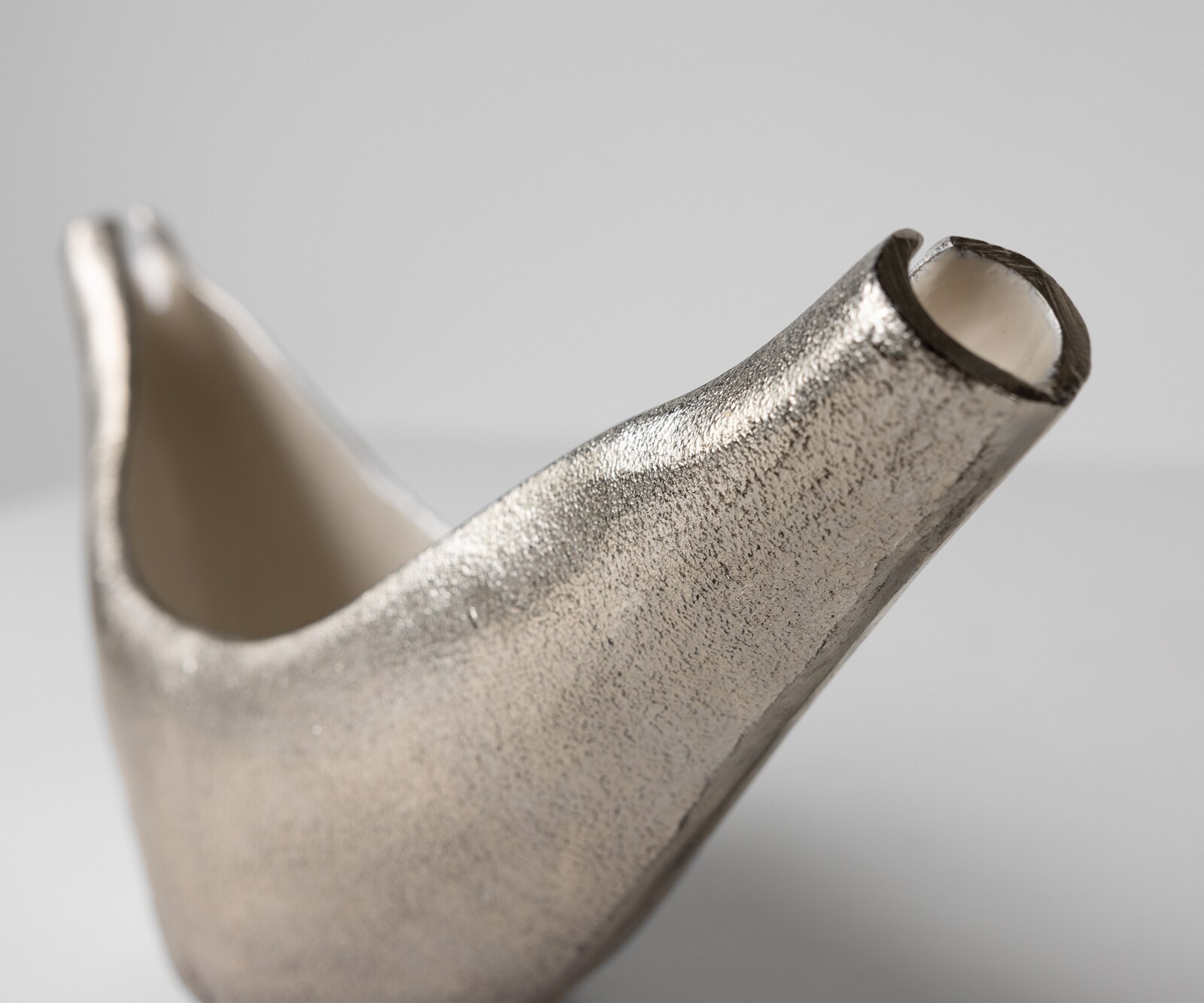 Sculptuur Navira B51 x D13 x H20 cm Aluminium Platin Opal Handgemaakt 3
