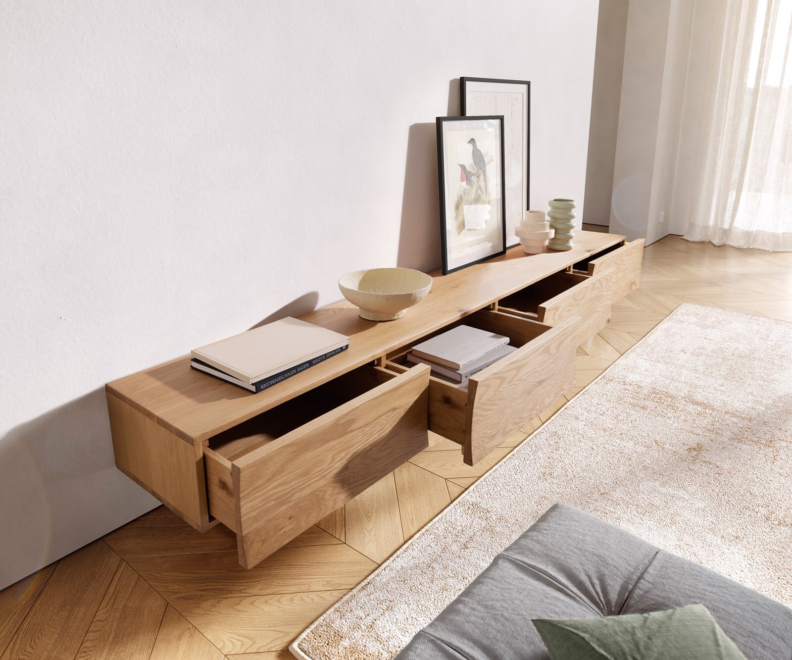 Tv-meubel Wyatt 220 cm natuur eik 4 lades V- onderstel rvs 1