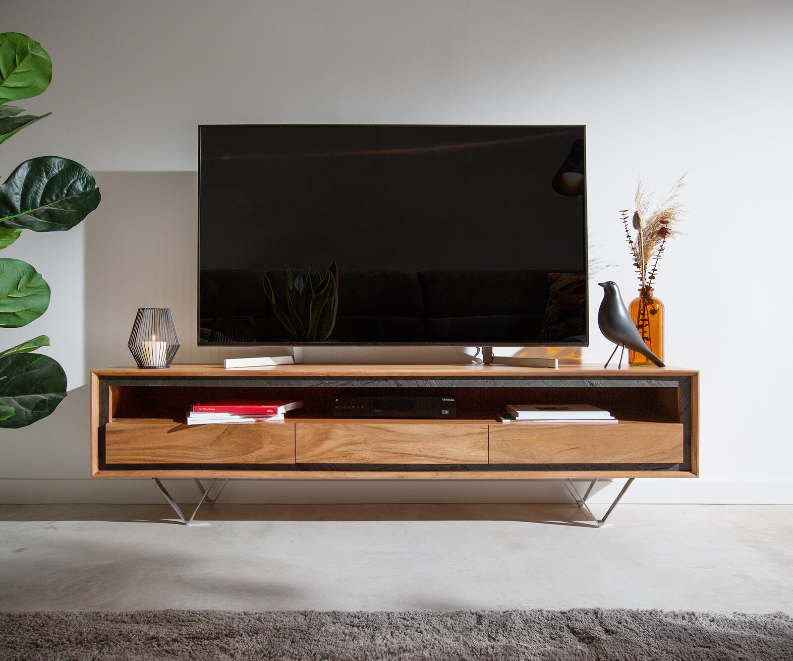 Tv-meubel Stonegrace 175 cm acacia natuur 1 legplank 3 laden steenfineer V-poot 1 Tv-meubel Stonegrace 175 cm acacia natuur 1 legplank 3 laden steenfineer V-poot 1