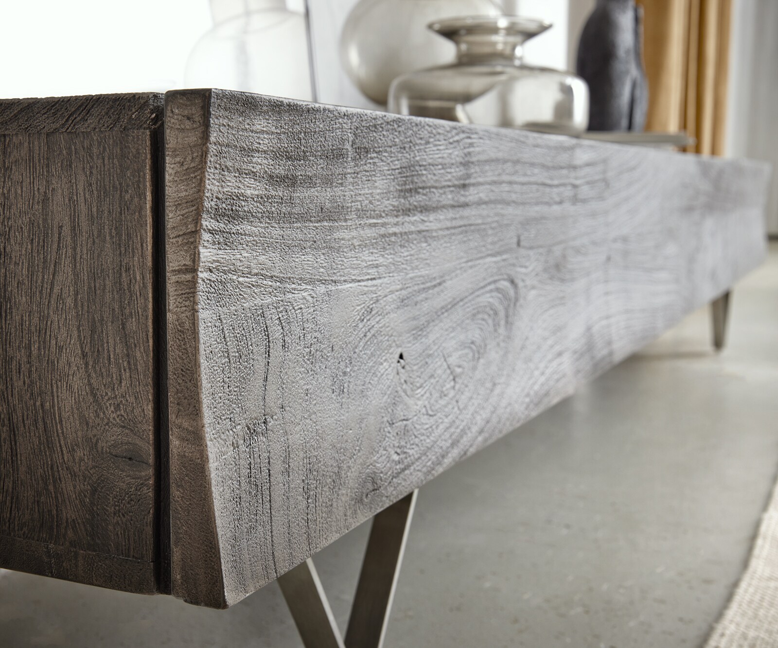 Tv-meubel Wyatt 220 cm acacia platina 4 laden V-poot roestvrij staal 6