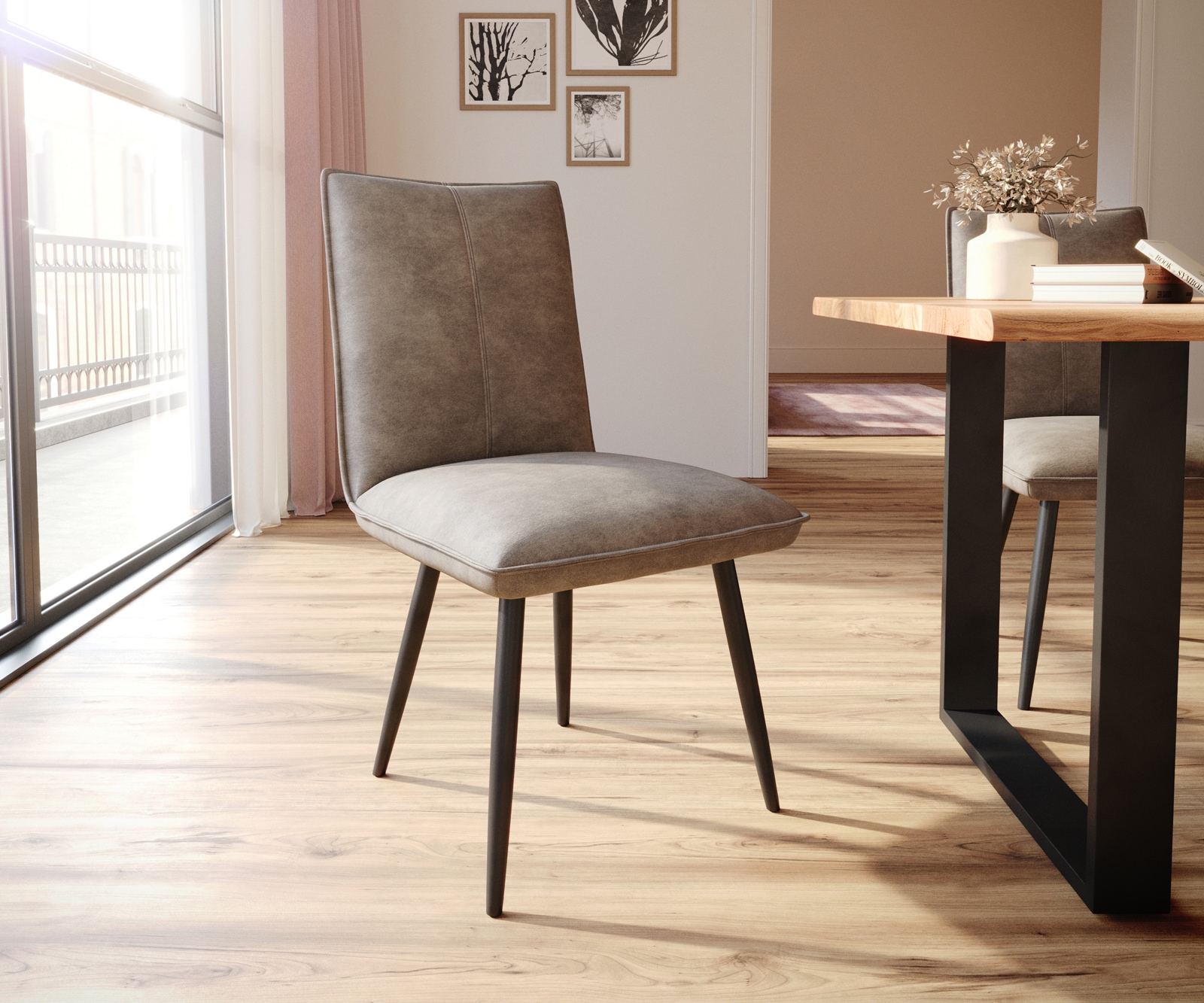 Eetkamerstoel Lelio-Flex microvelours taupe vintage 4-poot conisch zwart pocketveer kern Eetkamerstoel Lelio-Flex microvelours taupe vintage 4-poot conisch zwart pocketveer kern