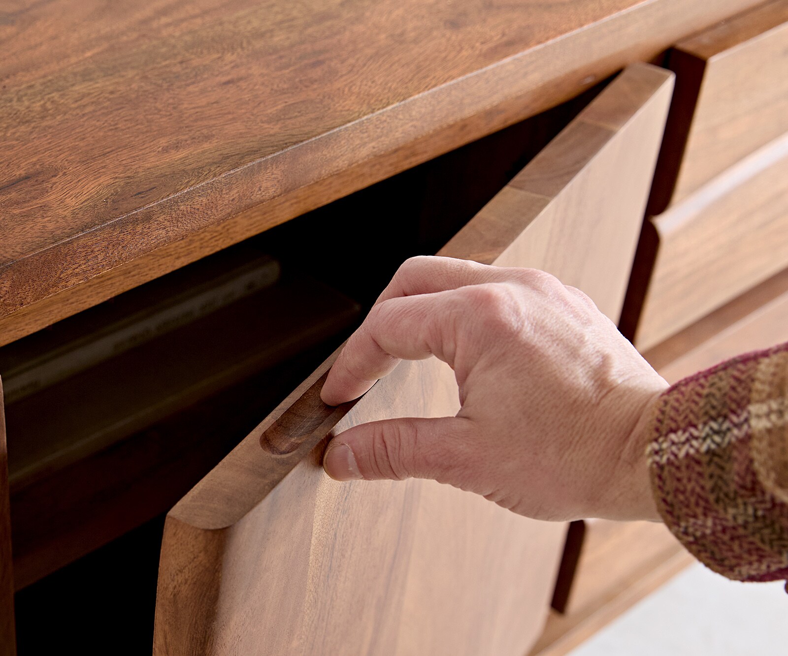 Dressoir Live-Edge 147 cm acacia bruin 3 laden 2 deuren 4