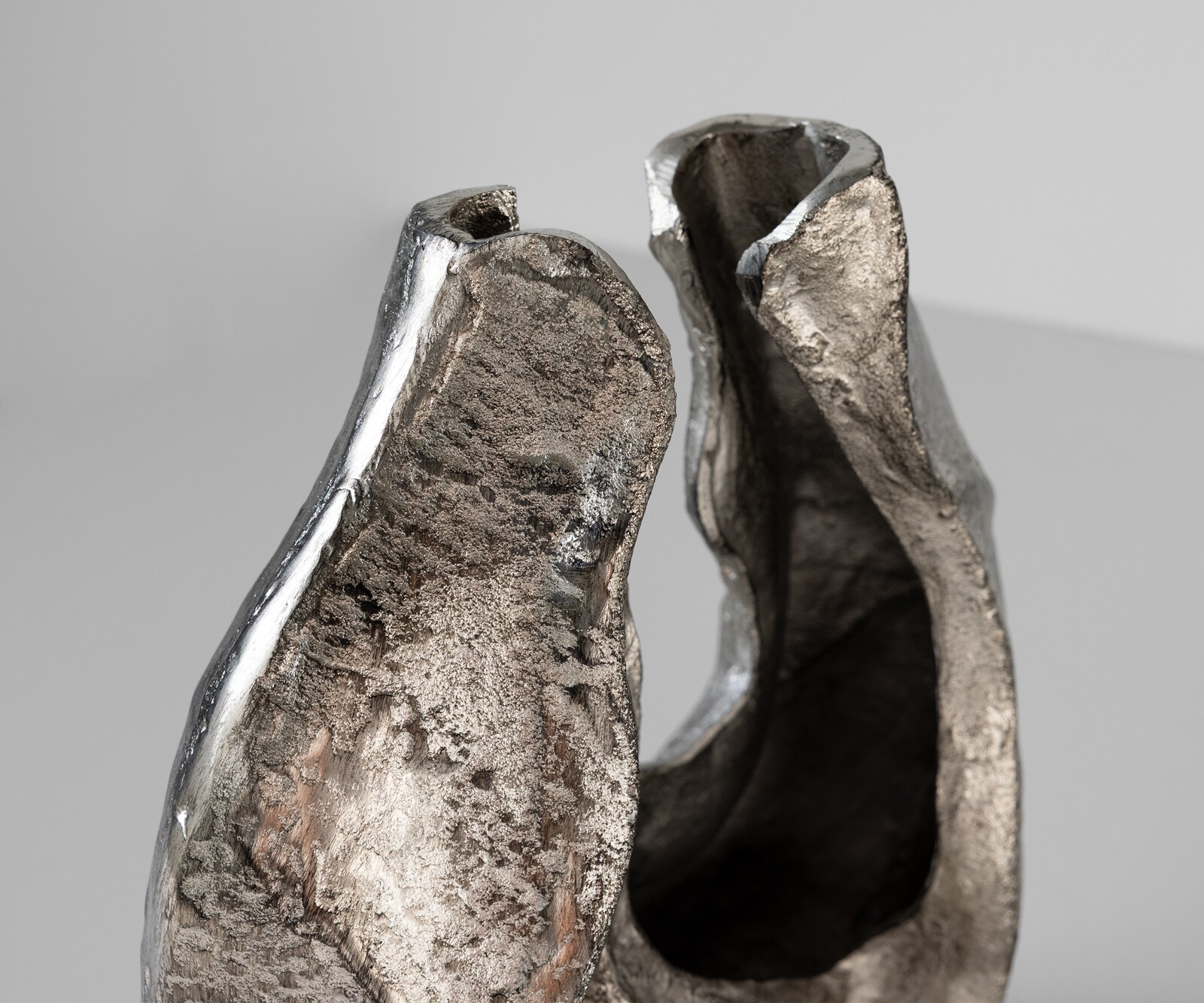 Sculptuur Nexora B34 x D17 x H40 cm Aluminium Platin Handgemaakt 4