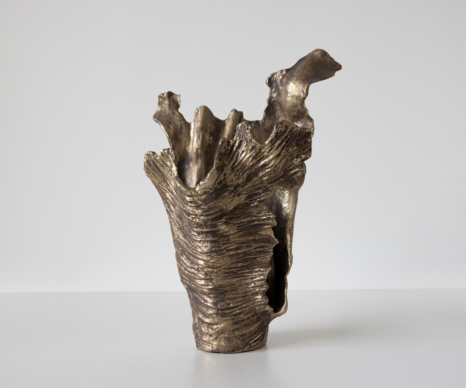 Vaas Corallo B43 x D24 x H61 cm Aluminium Oro Antico Handgemaakt 1