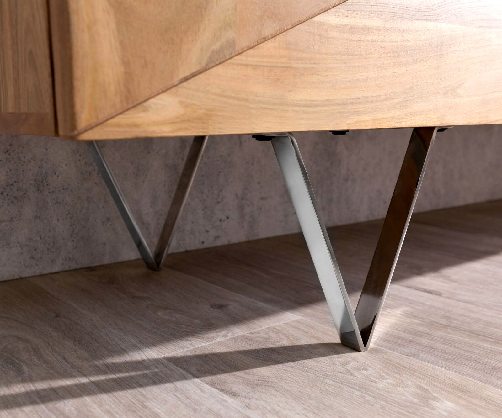 Dressoir Wyatt 175 cm acacia natuur 3 deuren 3