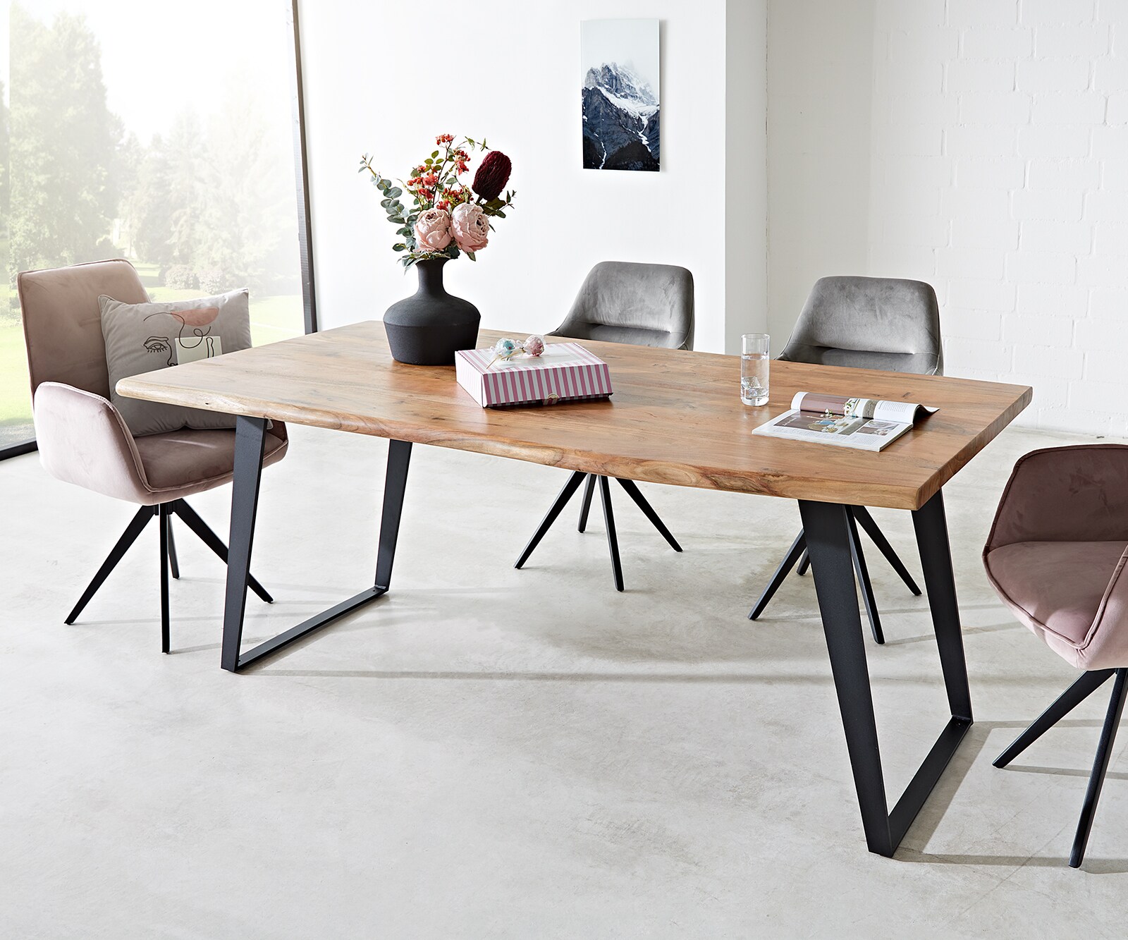 Eettafel Edge 180x90 XL acacia natuur metaal schuin Live-Edge