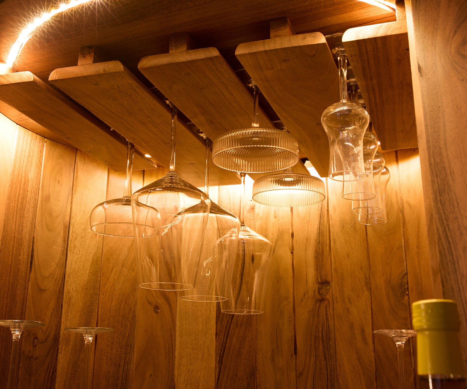 Barkast Tulsa 80x190 cm acacia naturel LED-verlichting wijnkast 6