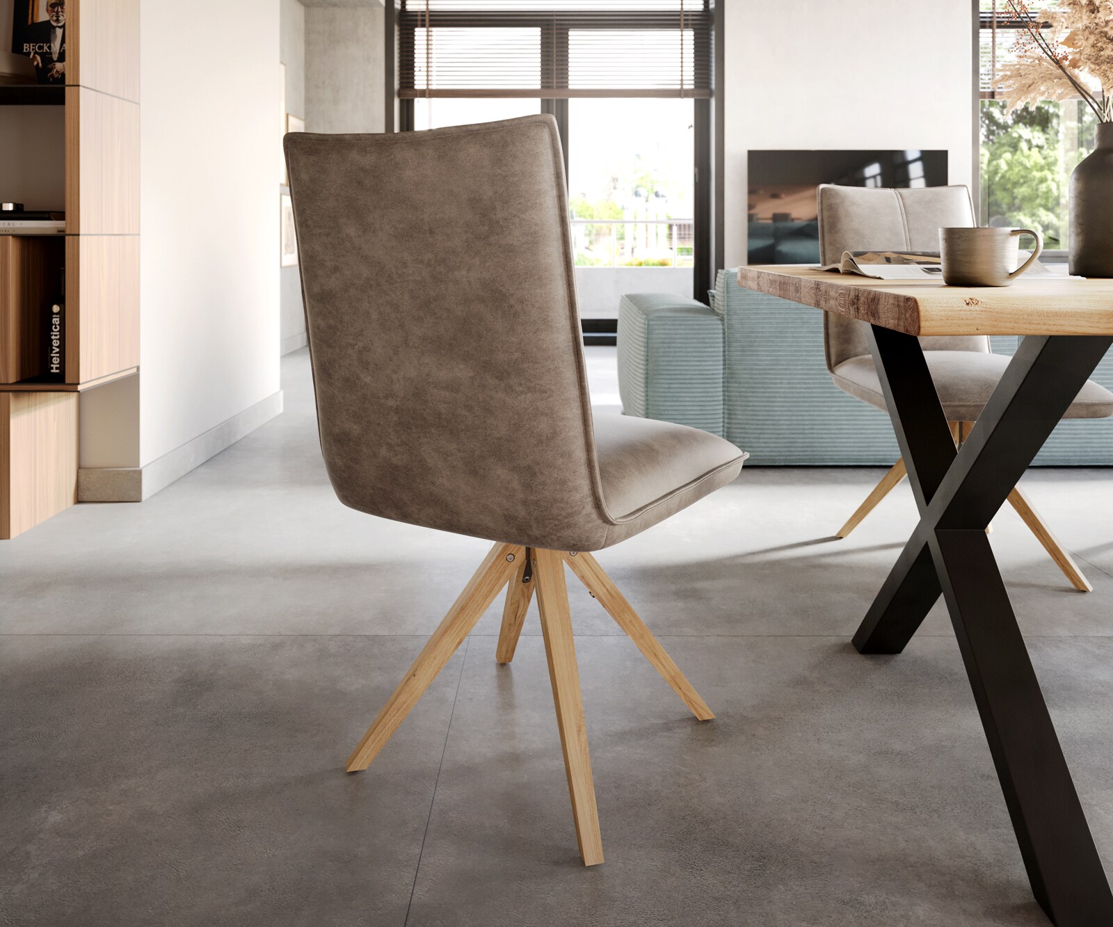 Eetkamerstoel Lelio-Flex microvelours taupe vintage houten frame hoekig natuur 360° draaibaar pocketveer kern 5
