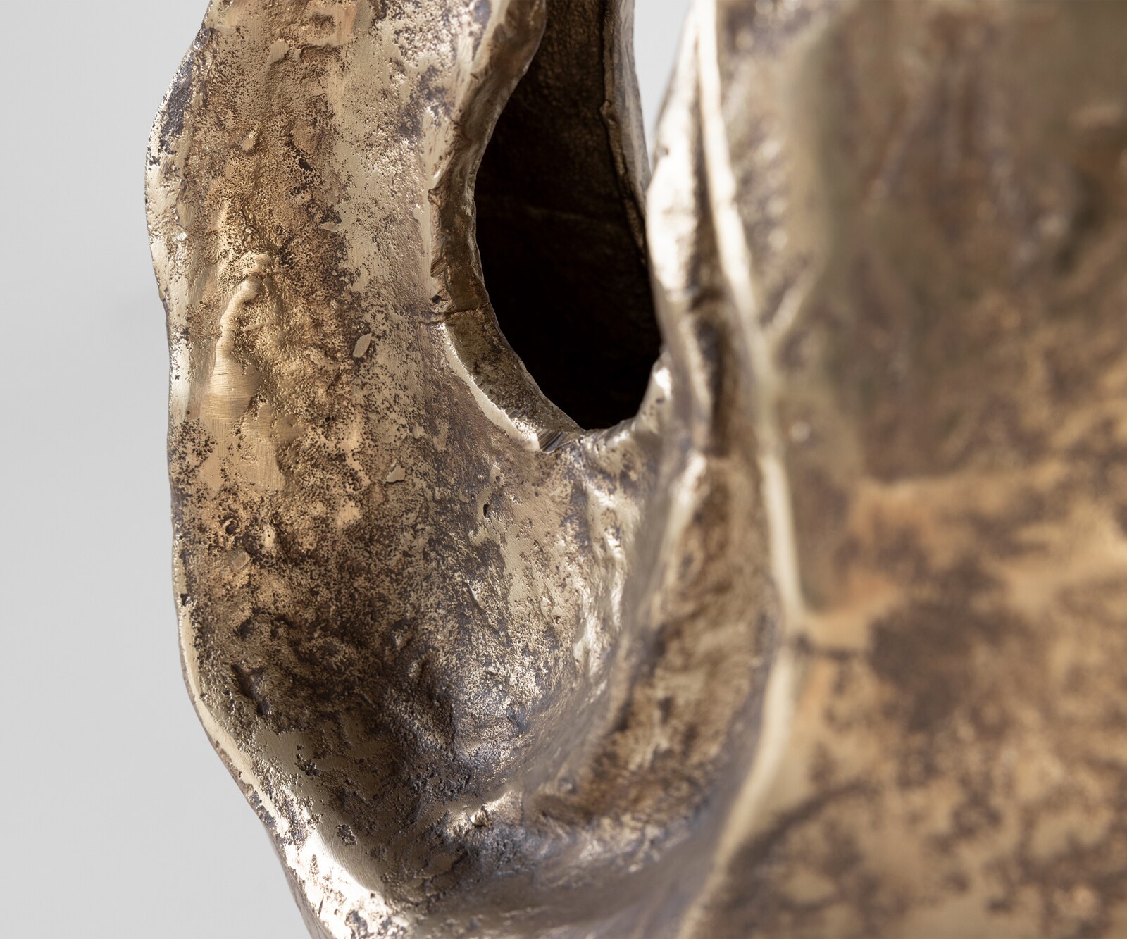 Sculptuur Nexora B34 x D17 x H40 cm Aluminium Oro Antico Handgemaakt 3
