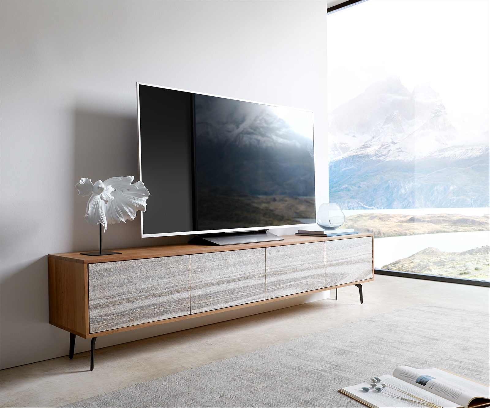 Tv-meubel Kleo 200 cm acacia natuur 4 deurs hoekvoet metaal zwart Tv-meubel Kleo 200 cm acacia natuur 4 deurs hoekvoet metaal zwart