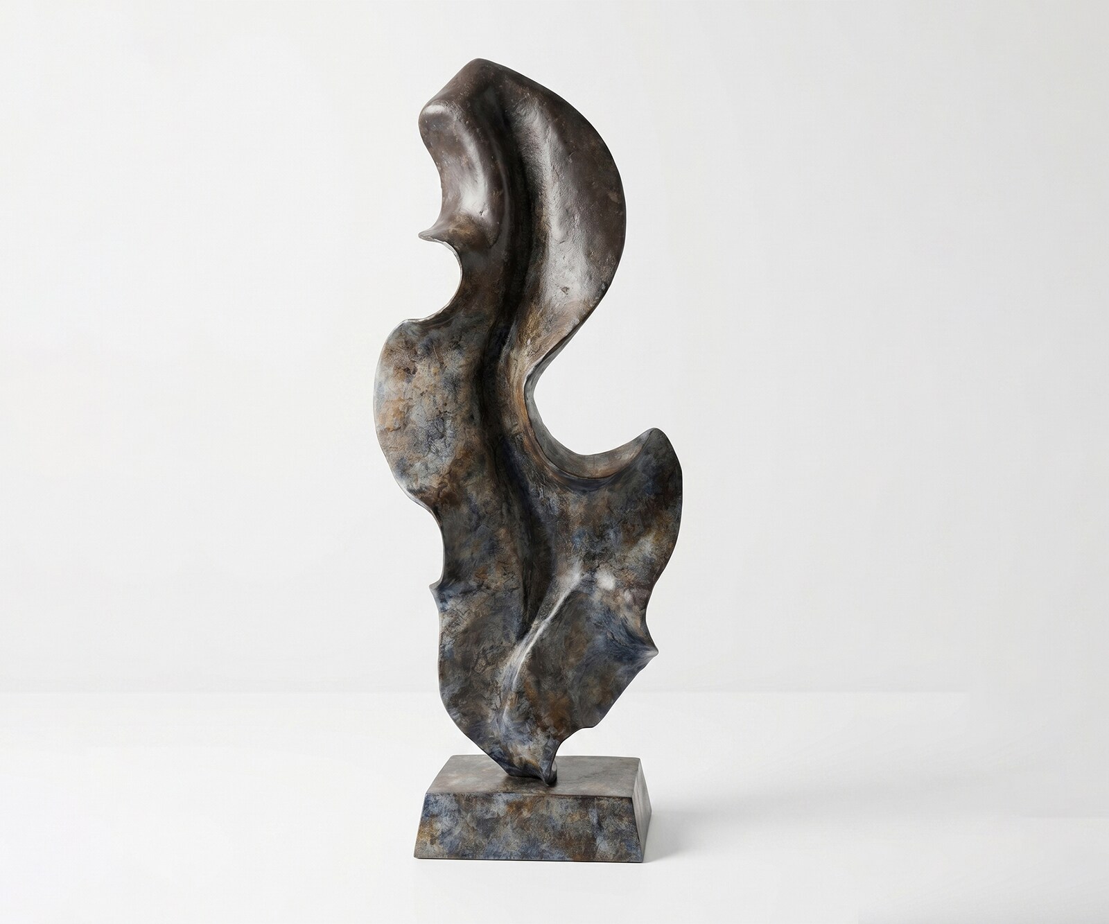 Sculptuur Arvena B37 x D16 x H92 cm Aluminium Umbra Antica Handgemaakt