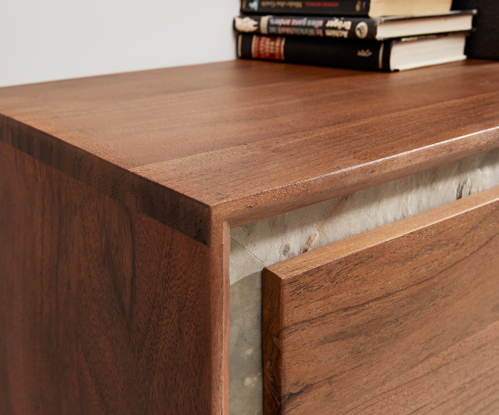 Dressoir Stonegrace 175 cm acacia bruin steenfineer 2 deuren 3 laden V-poot zwart 3