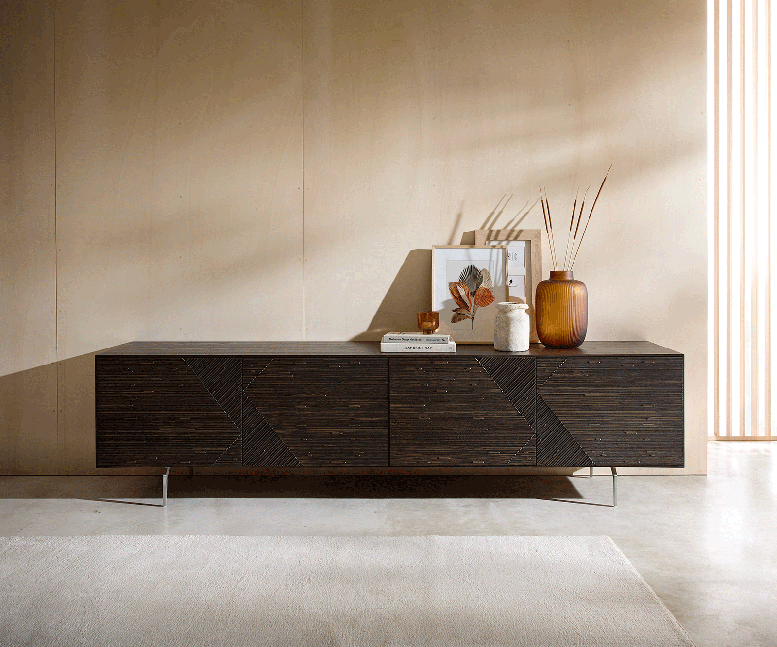 TV-meubel Tereos 220 cm essenhout donkerbruin 3D-effect 4 deuren hoekpoot geborsteld RVS 4