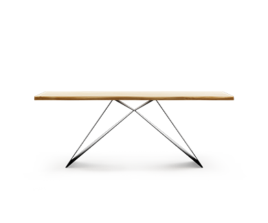 Eettafel met houten blad en metalen onderstel