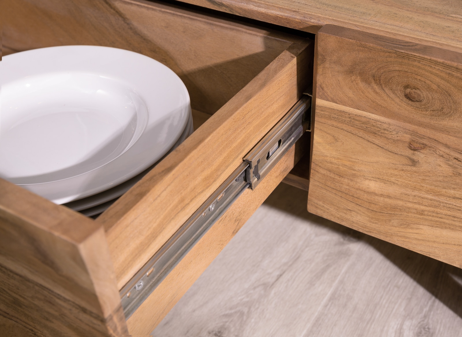 Tv-meubel Wyatt 220 cm acacia natuur 4 laden V-poot roestvrij staal 3 Tv-meubel Wyatt 220 cm acacia natuur 4 laden V-poot roestvrij staal 3