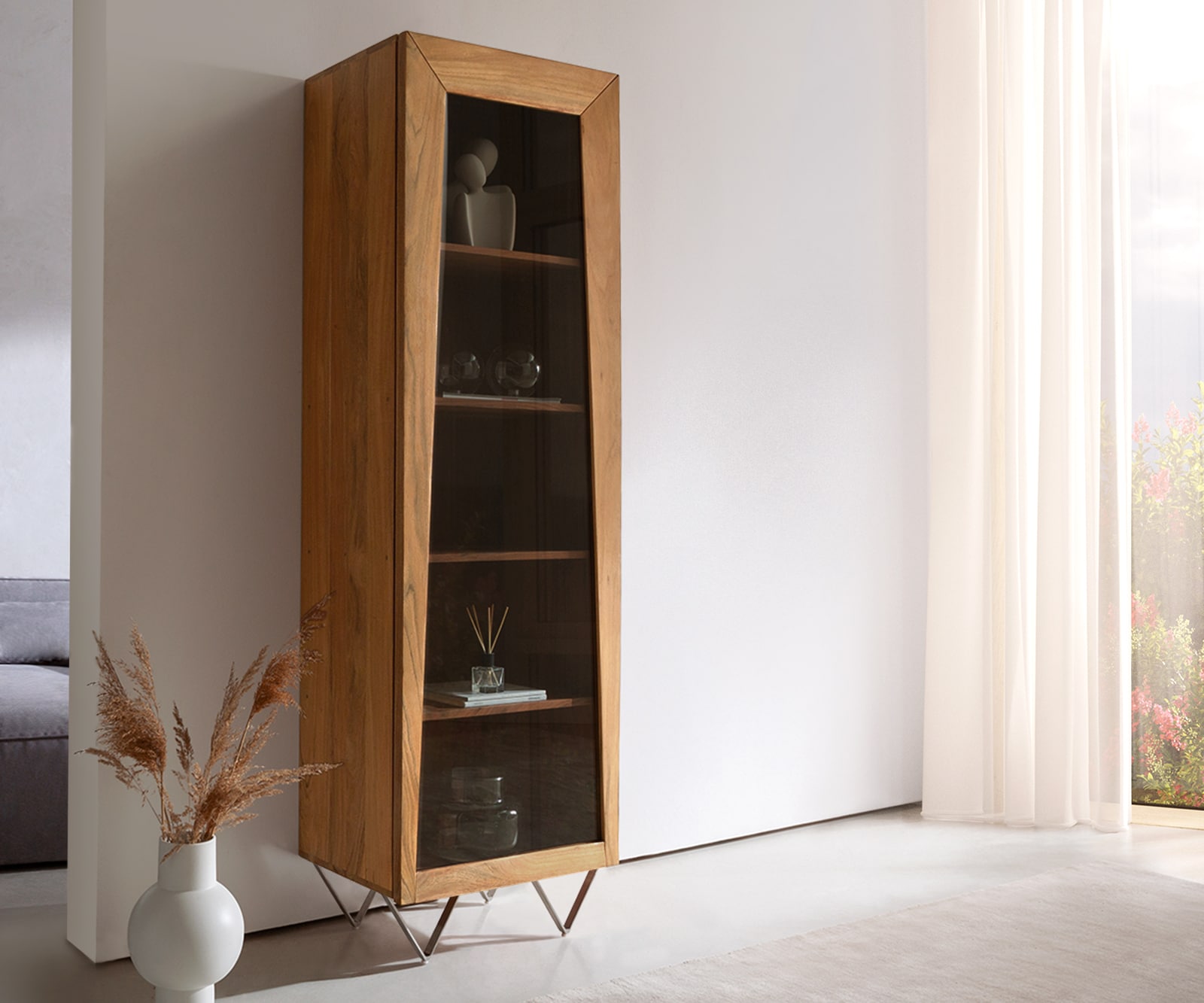 Hoge kast Kayu 55x180 cm acacia natuur glaskast 1 deur V-poot Hoge kast Kayu 55x180 cm acacia natuur glaskast 1 deur V-poot