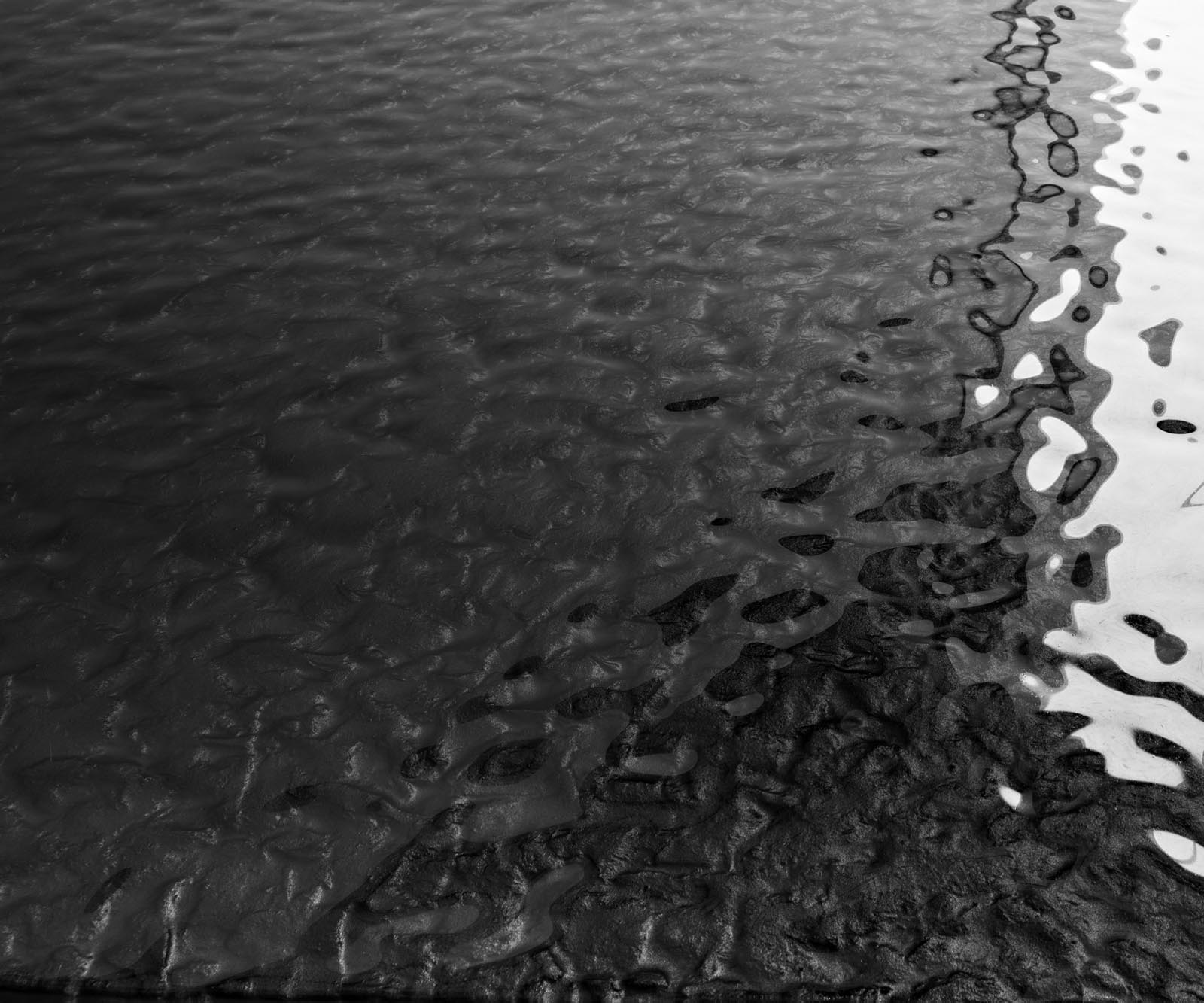 Eetkamertafel Edge 180-220x100 Glas smelten rokerig zwart 3D-Relief kruisframe rechthoek zwart uitschuifbaar 2 Eetkamertafel Edge 180-220x100 Glas smelten rokerig zwart 3D-Relief kruisframe rechthoek zwart uitschuifbaar 2