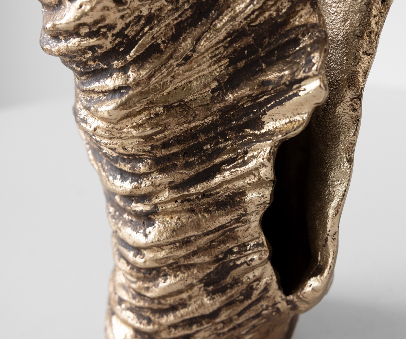 Vaas Corallo B37 x D18 x H48 cm Aluminium Oro Antico Handgemaakt 2