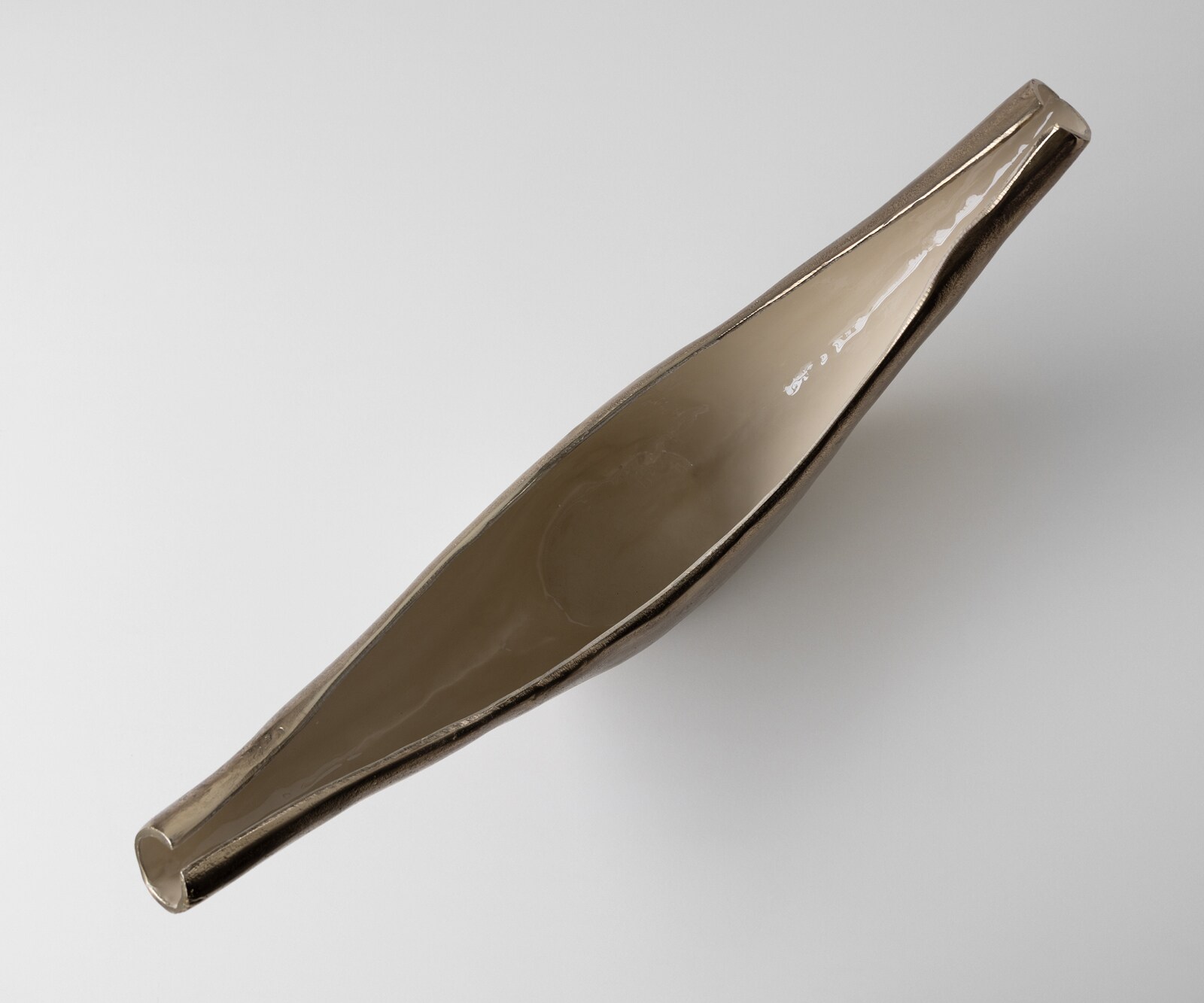 Sculptuur Navira B77 x D17 x H31 cm Aluminium Champagner Ivory Handgemaakt 3