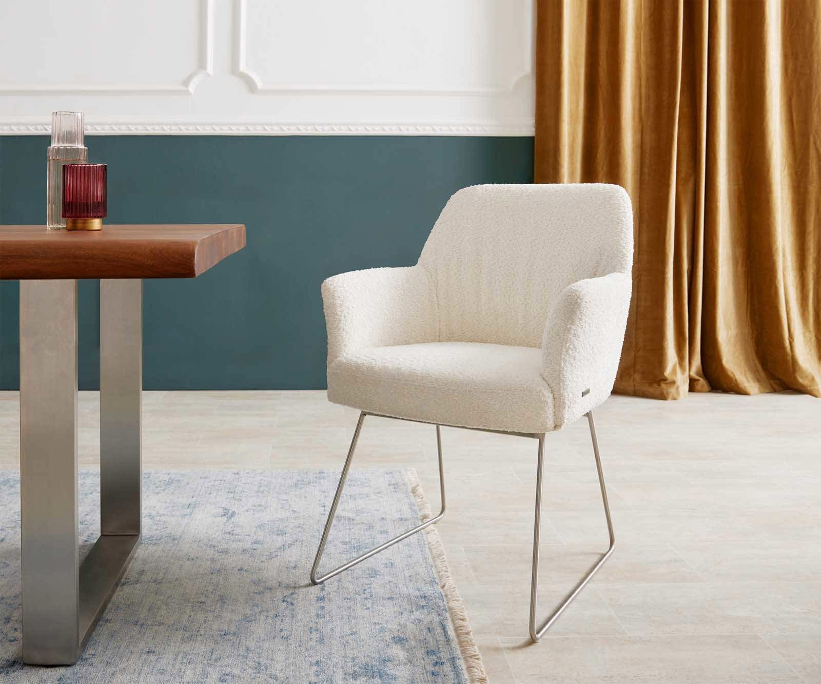 Eetkamerstoel Xana-Flex met armleuning bouclé wit slipframe roestvrij staal pocketveer kern Eetkamerstoel Xana-Flex met armleuning bouclé wit slipframe roestvrij staal pocketveer kern