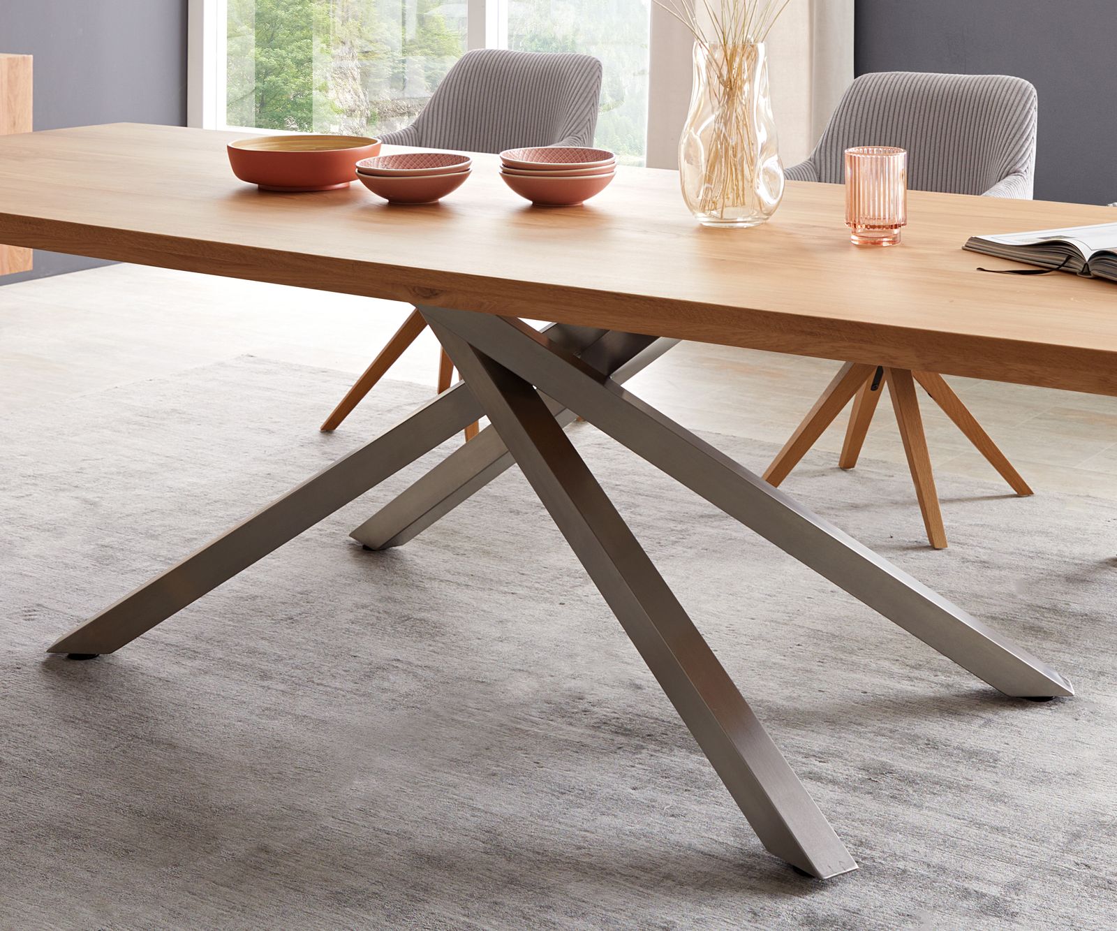 Eettafel Edge 300x100 eiken natuur kruisframe rechthoek roestvrij staal 5
