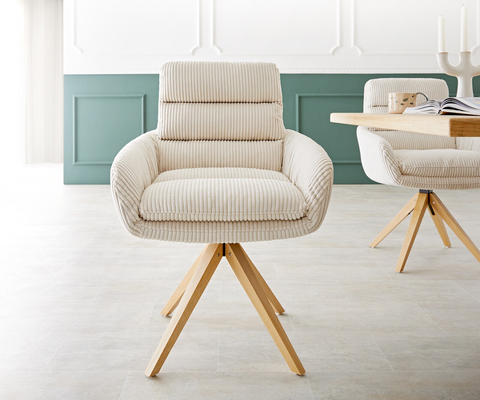 Eetkamerstoel Abelia-Flex met armleuning koord beige houten frame hoekig natuur 1 Eetkamerstoel Abelia-Flex met armleuning koord beige houten frame hoekig natuur 1