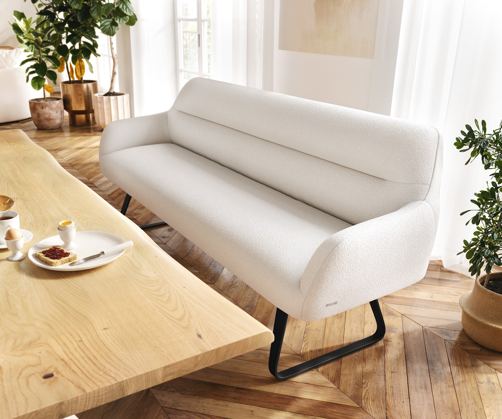 Eetkamerbank Taya-Flex 200 cm bouclé crème-wit platte sledebasis zwart pocketvering
