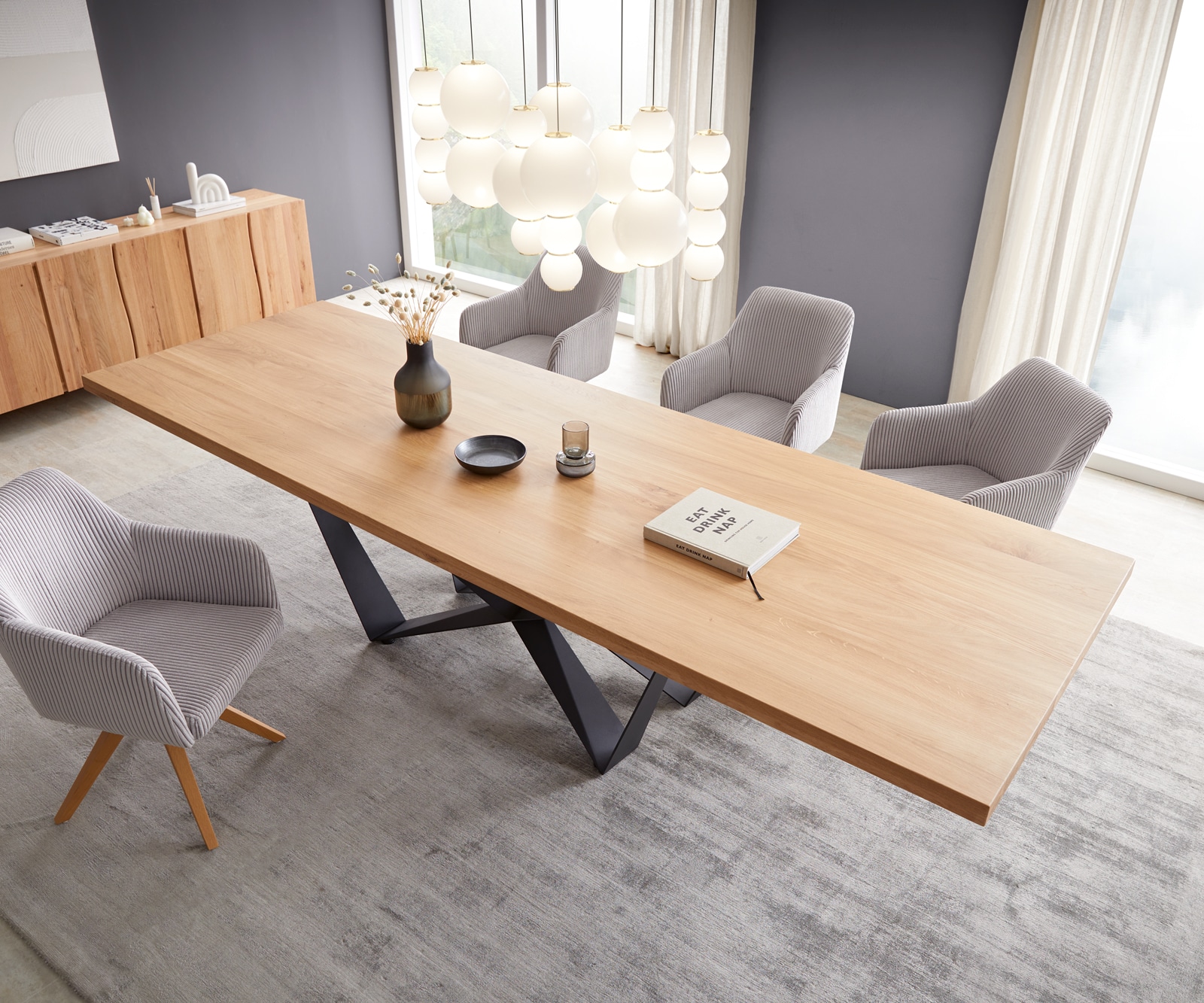 Eettafel Edge 300x100 eiken natuur Spider staal  zwart 2 Eettafel Edge 300x100 eiken natuur Spider staal  zwart 2