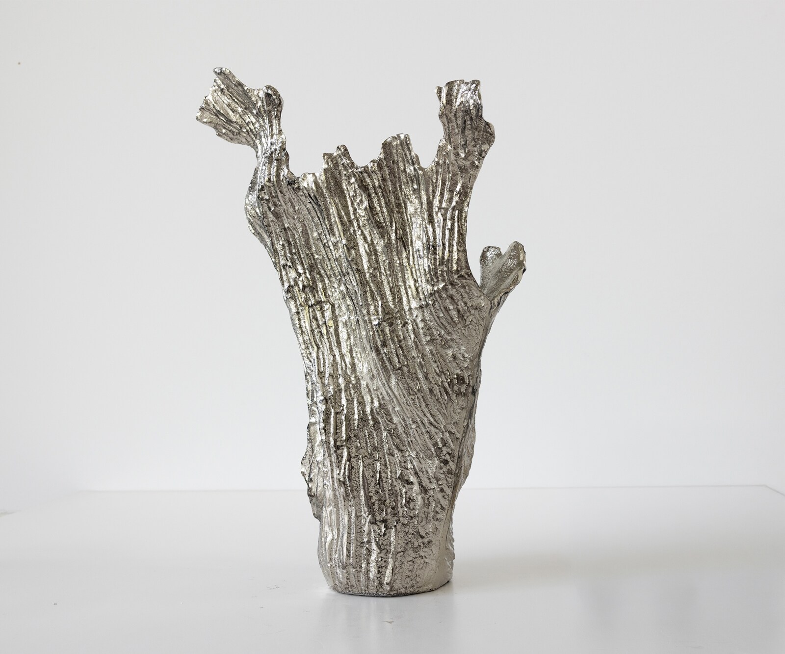 Vaas Corallo B43 x D24 x H61 cm Aluminium Platin Handgemaakt 1