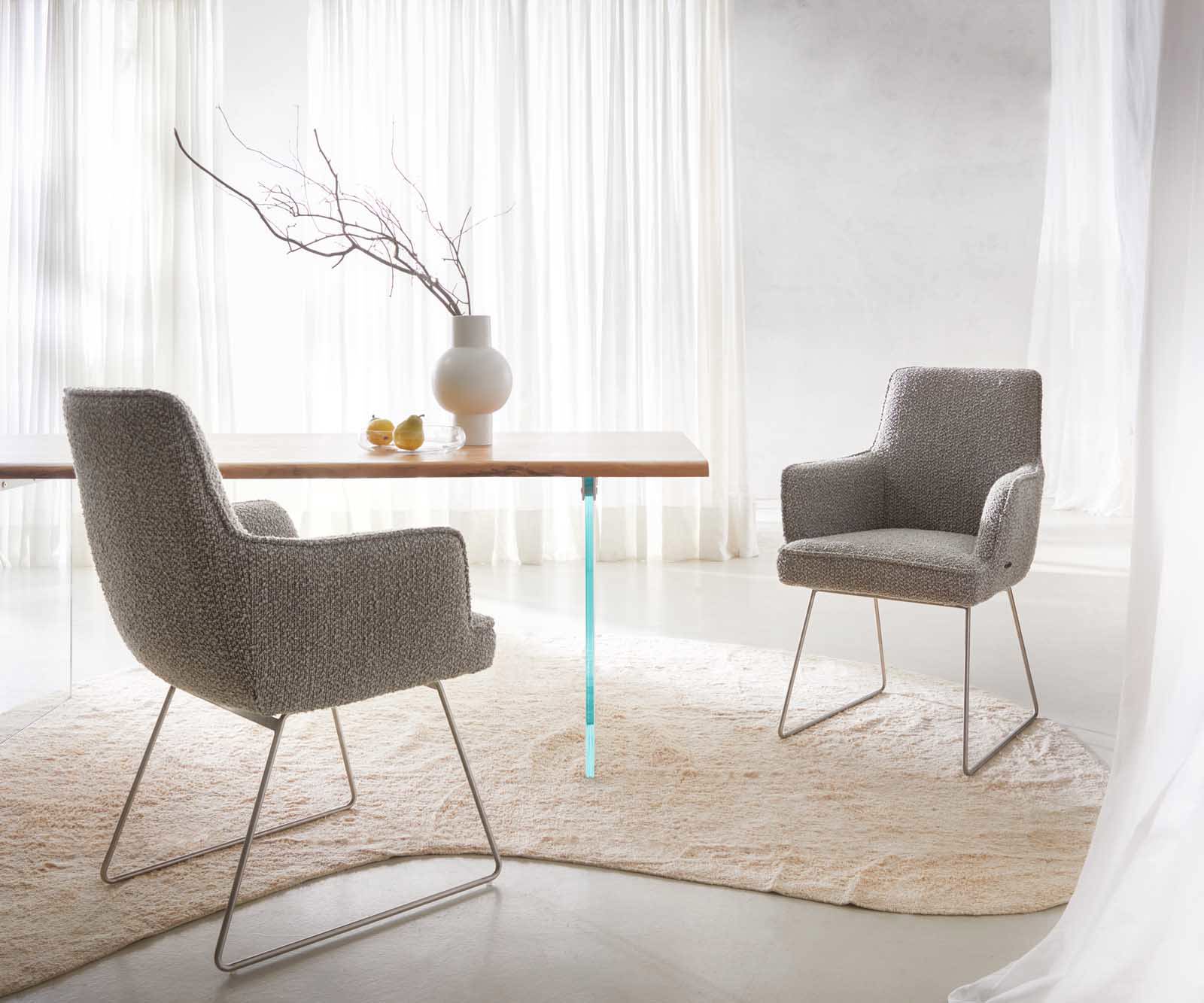 Eetkamerstoel Heira-Flex met armleuning bouclé zilver grijs slipframe roestvrij staal pocketveer kern 5 Eetkamerstoel Heira-Flex met armleuning bouclé zilver grijs slipframe roestvrij staal pocketveer kern 5