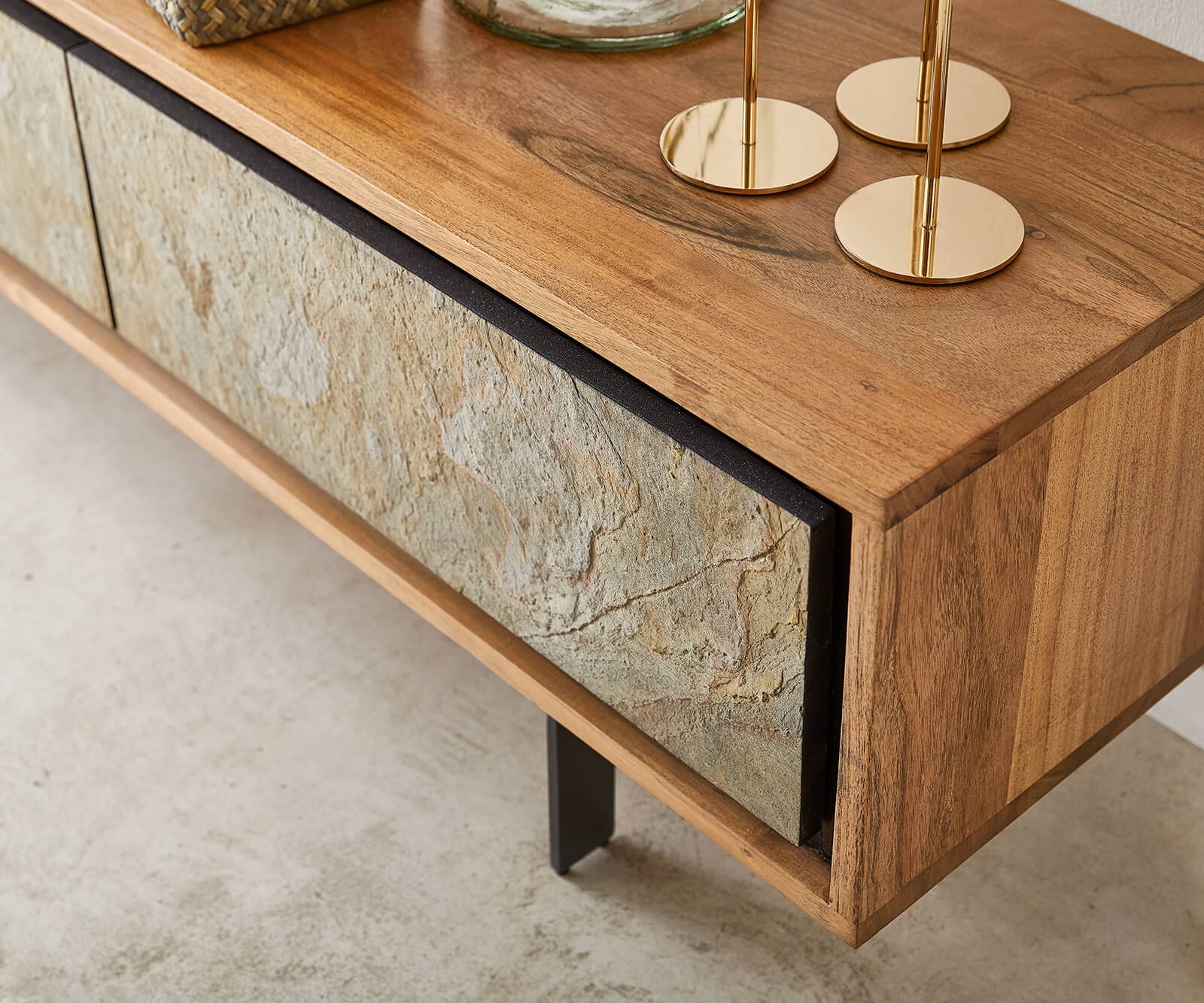 Tv-meubel Juwelo 220 cm acacia natuur steen fineer metaal zwart 4 Tv-meubel Juwelo 220 cm acacia natuur steen fineer metaal zwart 4