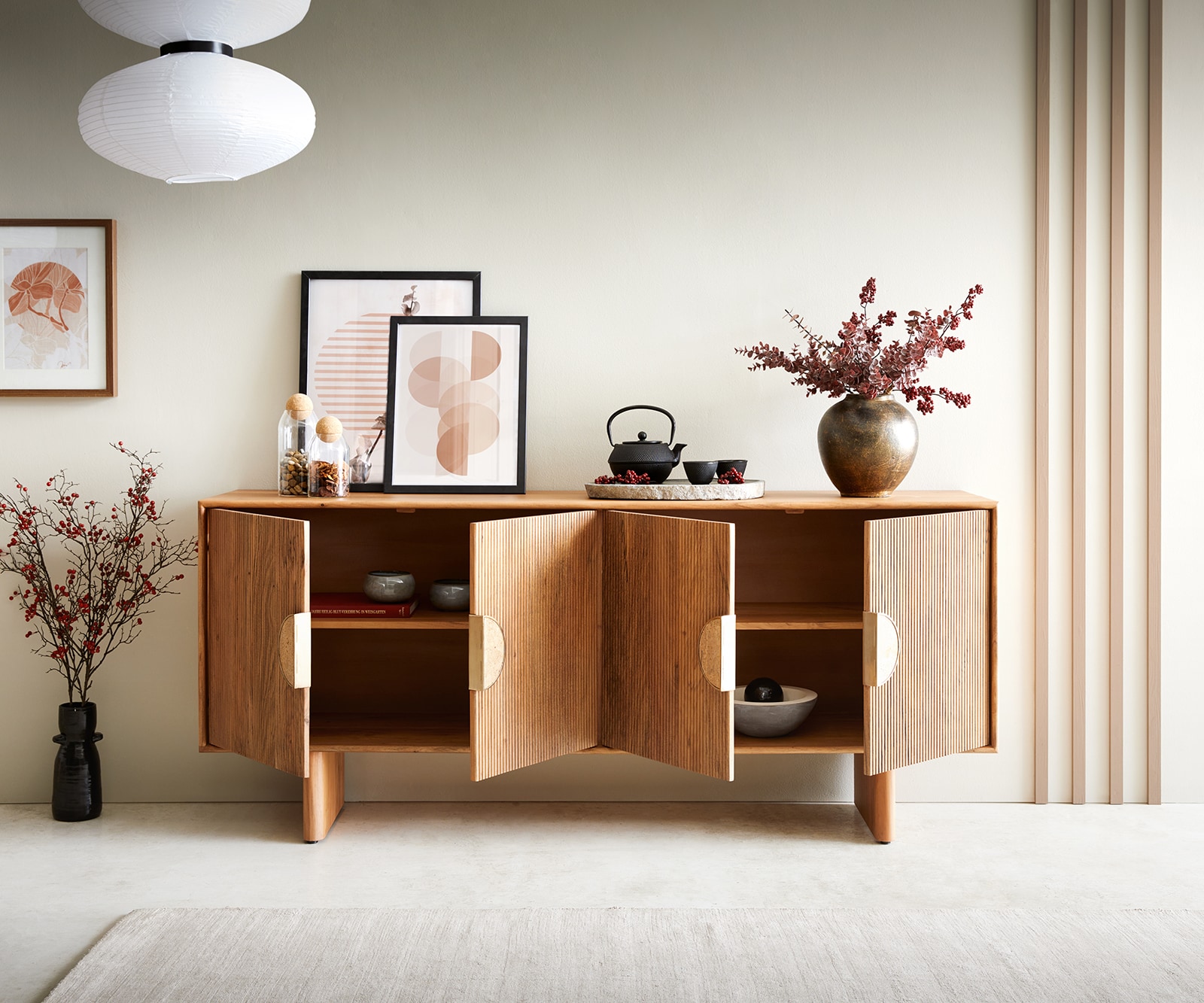 Dressoir Surimu 175 cm acacia lichtbruin 4 deuren 2 compartimenten kurkgreep houten poten 5