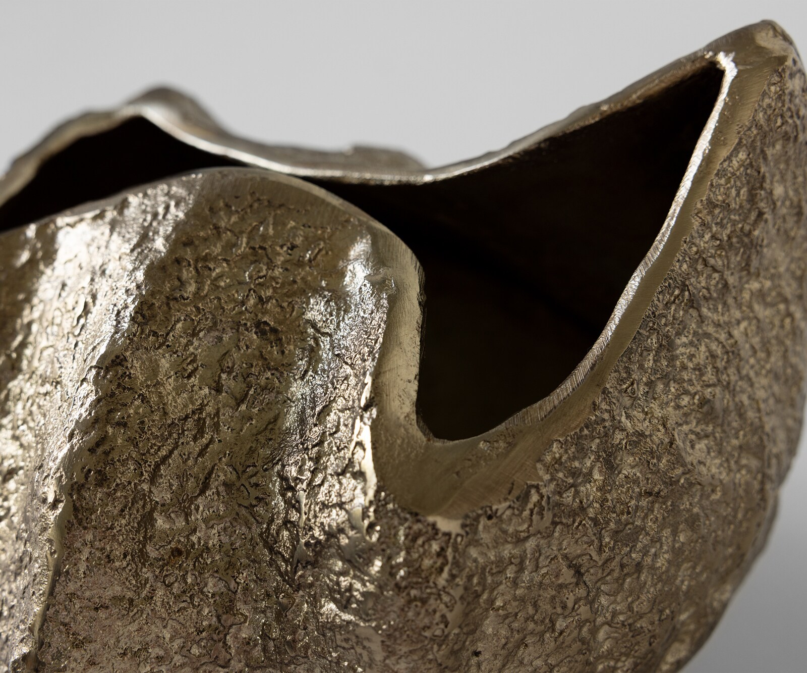 Vaas Cratera B29 x D24 x H19 cm Aluminium Champagner Handgemaakt 4