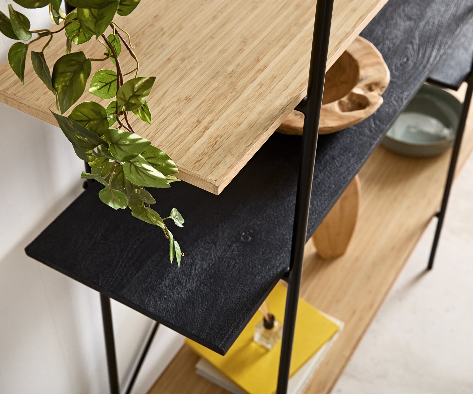 Boekenkast Mikkusu 185x160 Bamboe Natuurlijk Mango Zwart 5 planken Metaal Zwart 2