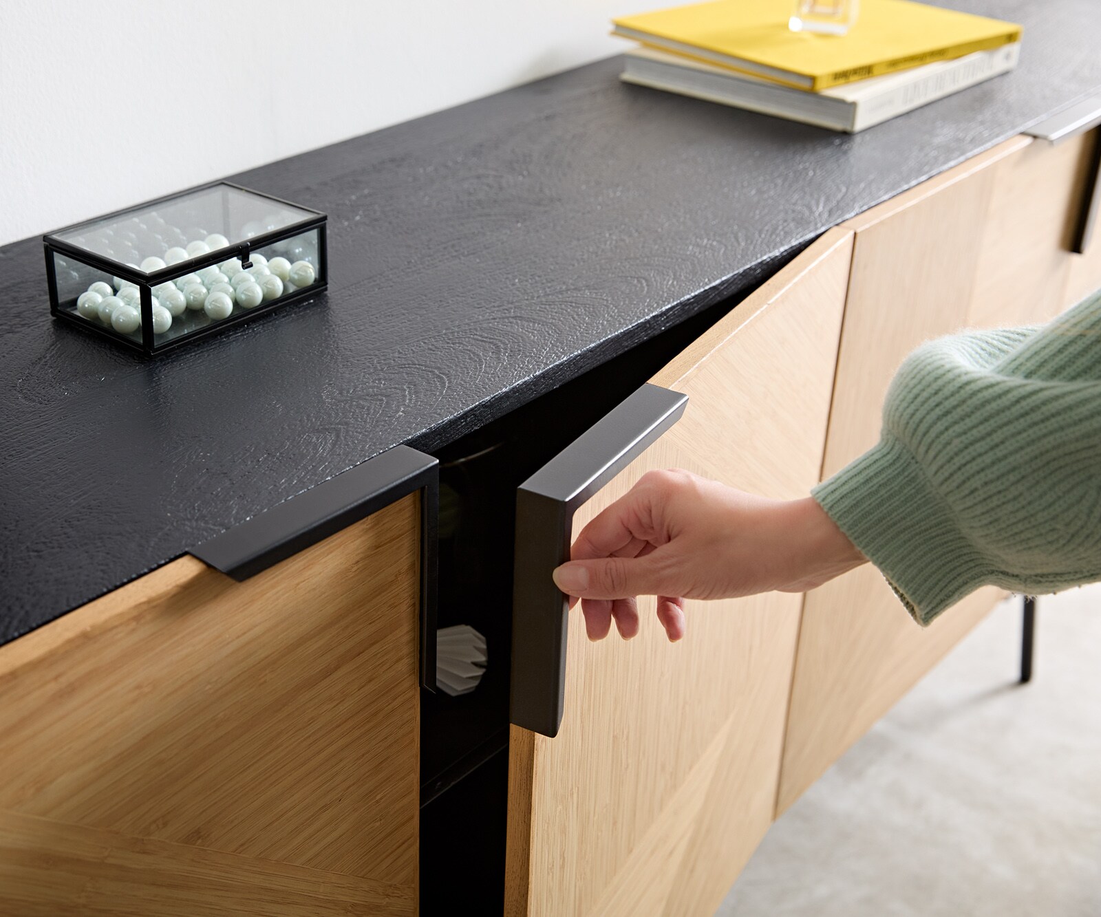 Dressoir Mikkusu 175 Bamboe Natuurlijk Mango Zwart 4 deuren Metaal Zwart 3