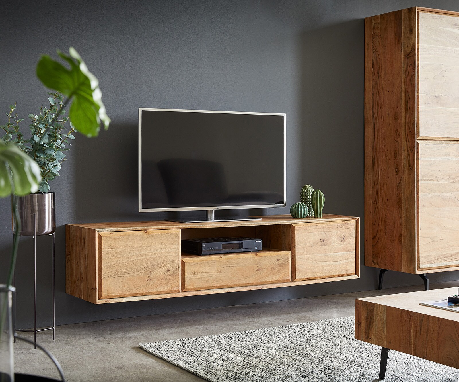 Tv-meubel Shari 160 cm natuur acacia 2 deuren 1 lade 1 vak zwevend