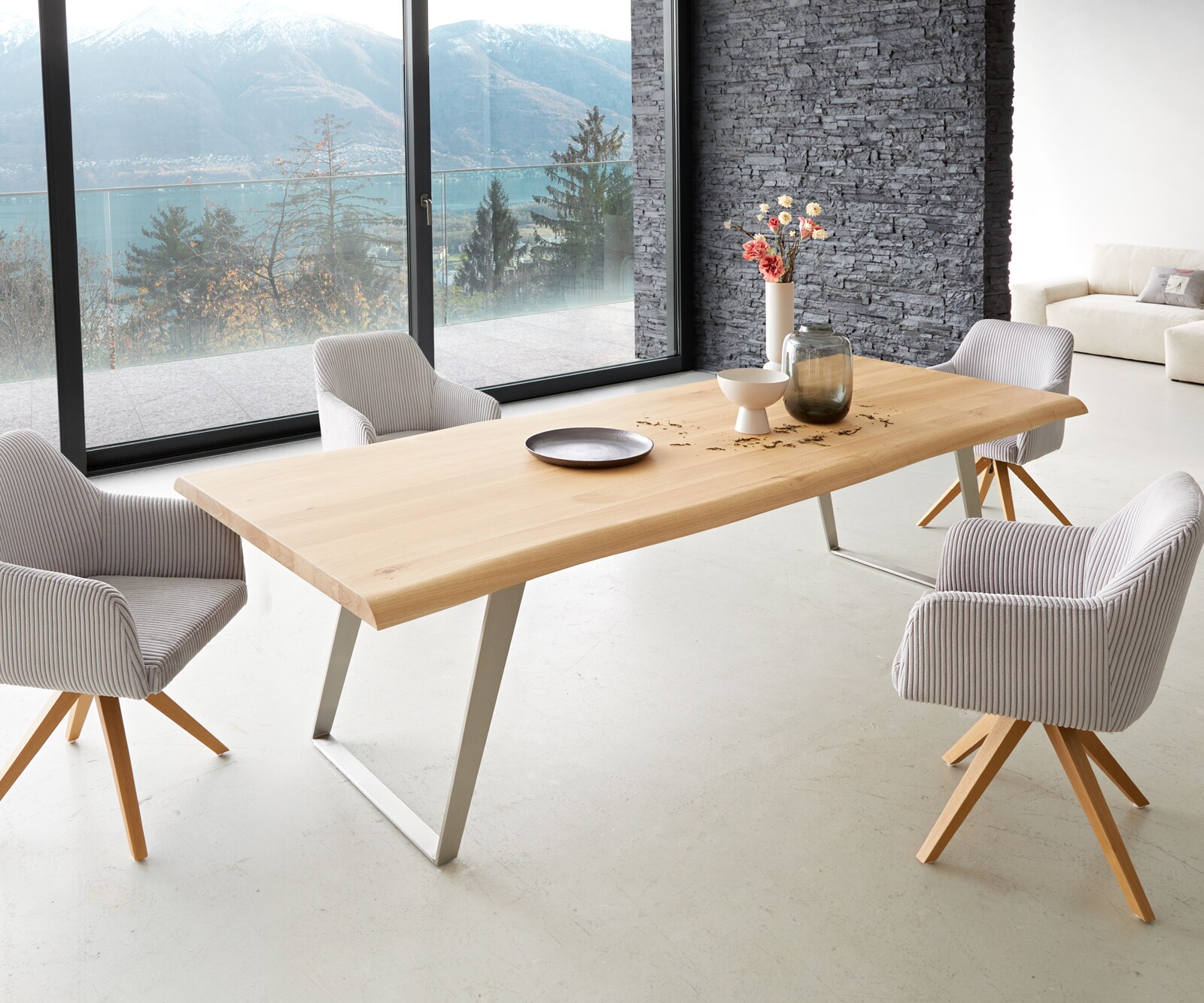 Eettafel Edge 260x100 eiken natuur roestvrij staal  schuin Live-Edge 7